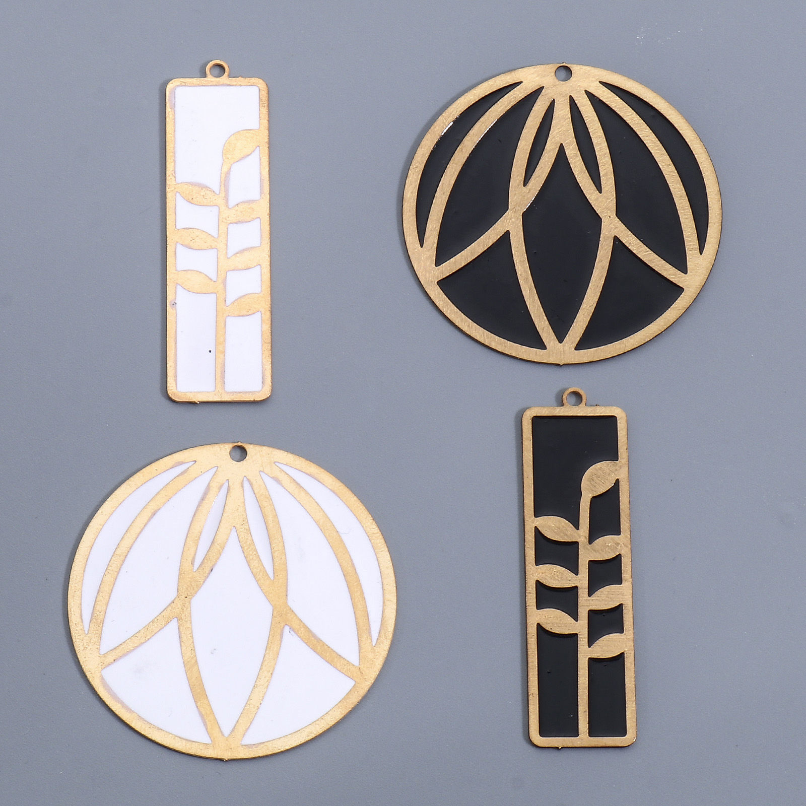 Picture of Iron Based Alloy Pendants Gold Plated Enamel