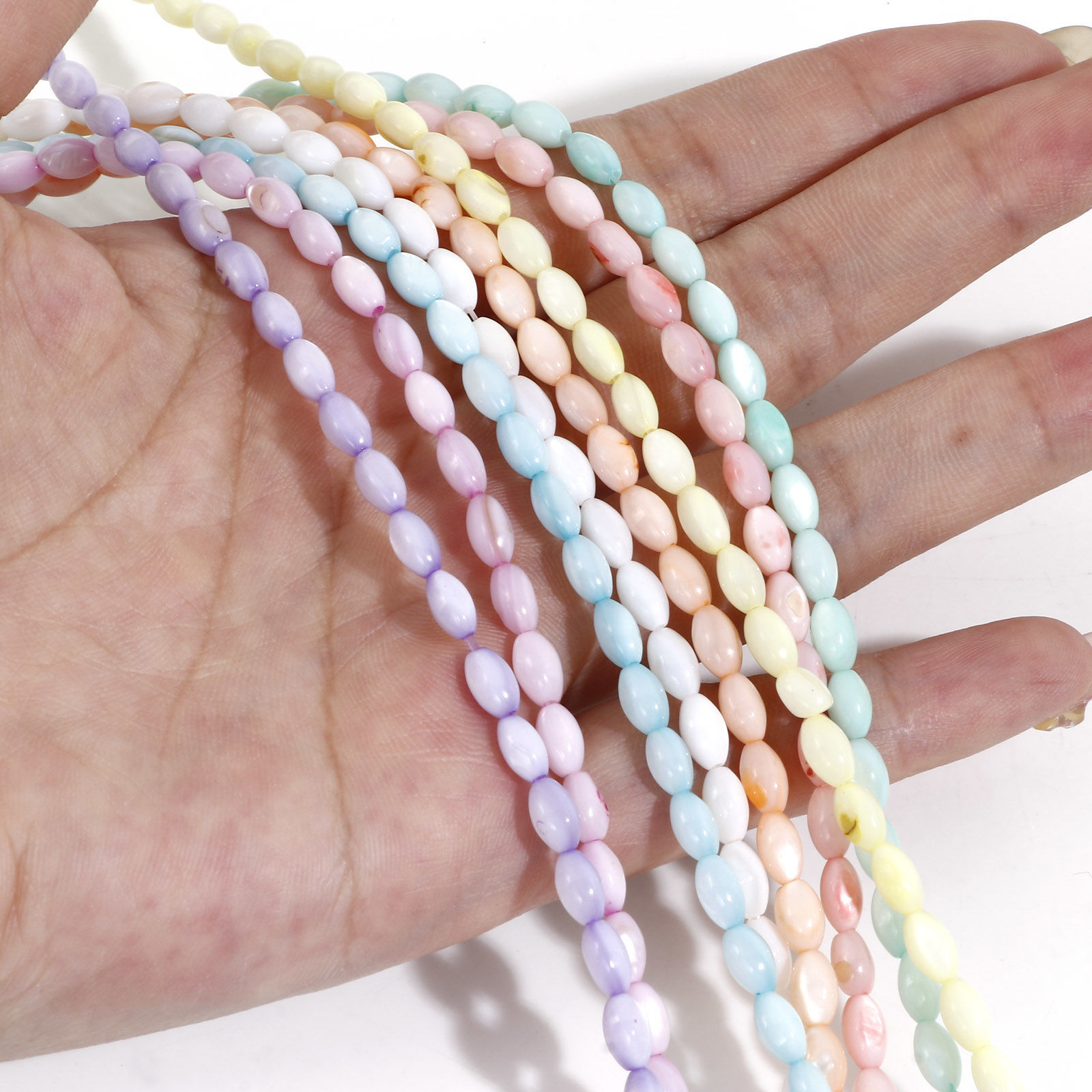 Bild von 1 Strang Muschel Perlen für die DIY-Schmuckherstellung Reiskorn Bunt Gefärbt 7mm x 4mm