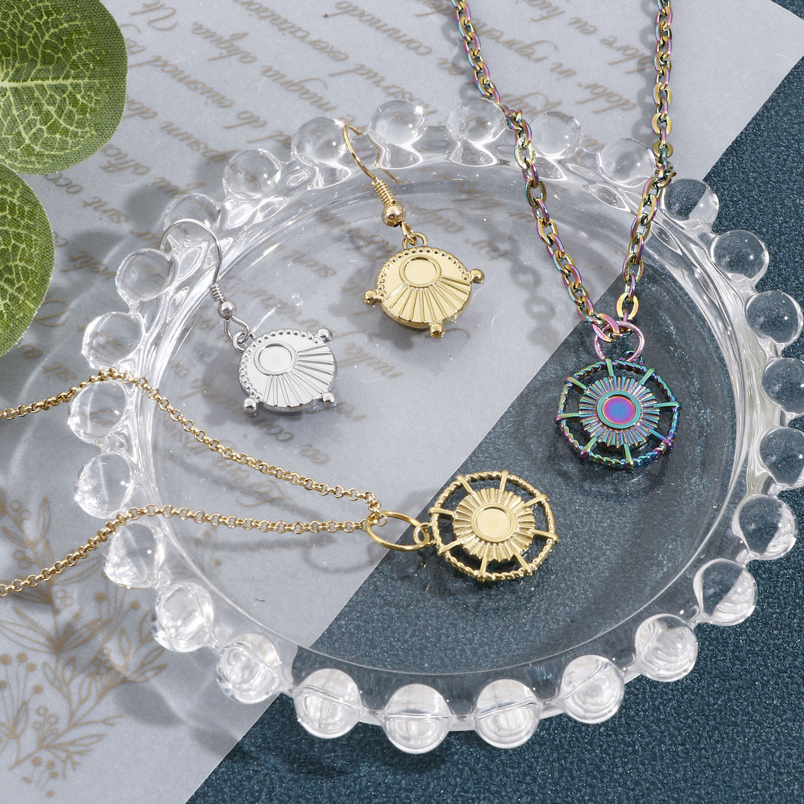 Изображение Экологичный 304 Нержавеющая Сталь галактика Подвески Солнце Разноцветный Основы для Кабошонов (Подходит 4мм ) 3 ШТ