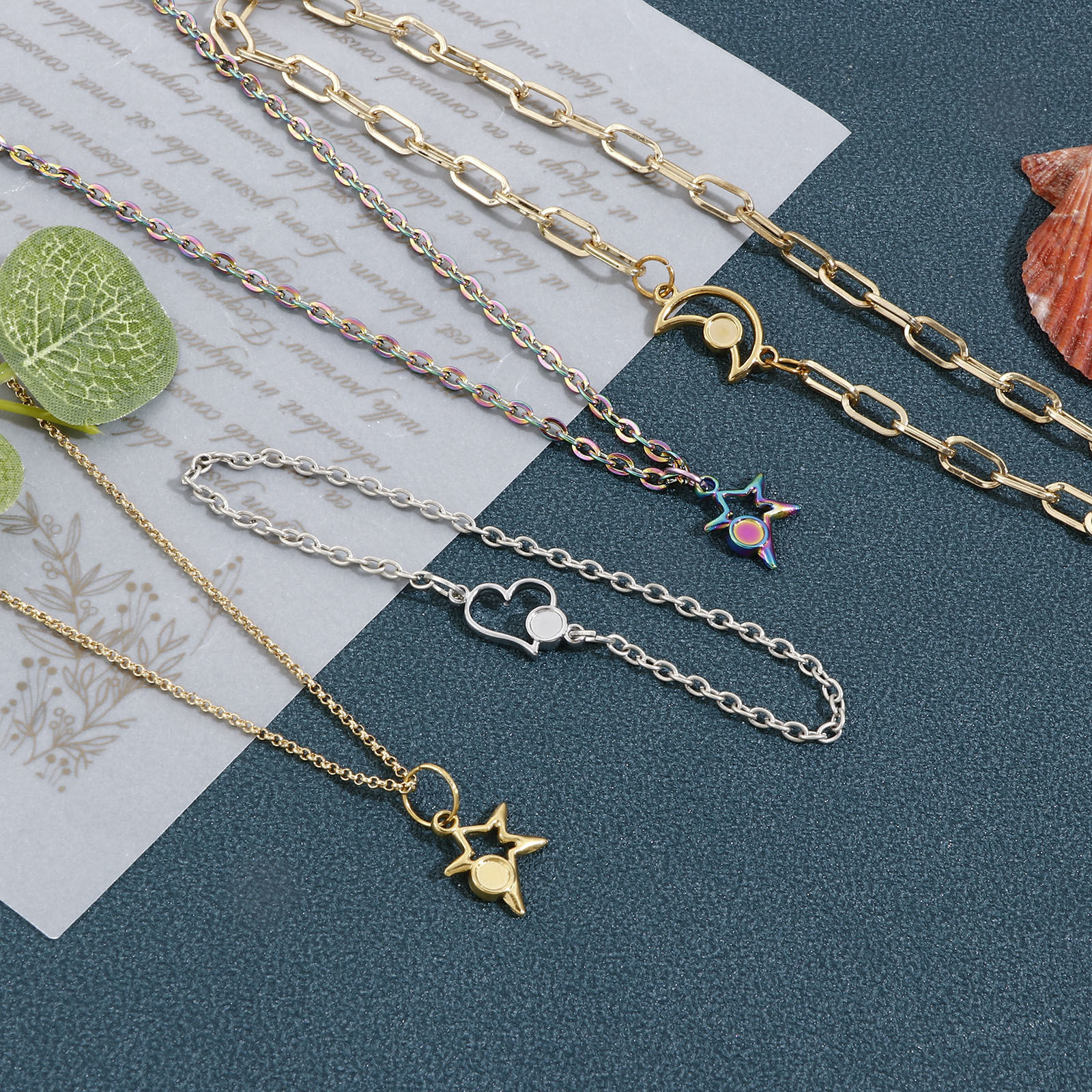 Изображение Экологически чистое вакуумное покрытие 304 Нержавеющая Сталь галактика Подвески Луна половина Разноцветный Звезда Основы для Кабошонов (Подходит 4мм ) 3 ШТ