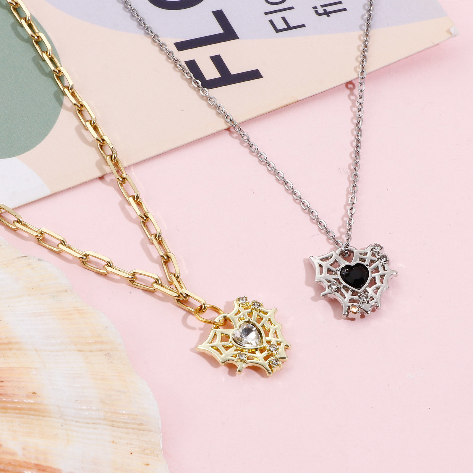 Изображение Цинковый Сплав Хэллоуин Подвески Разноцветный Хэллоуин Паутина Сердце 16мм x 16мм, 5 ШТ