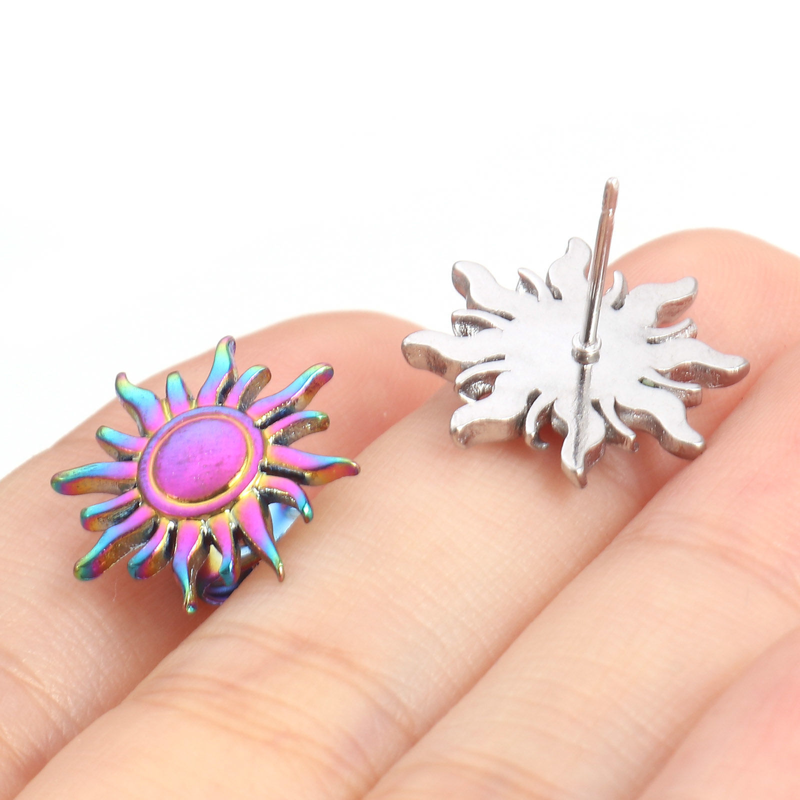 304ステンレス鋼 宇宙銀河シリーズ イヤポスト スタッド ピアス用カバー付き ワイヤーサイズ: （21号） 4 個 の画像