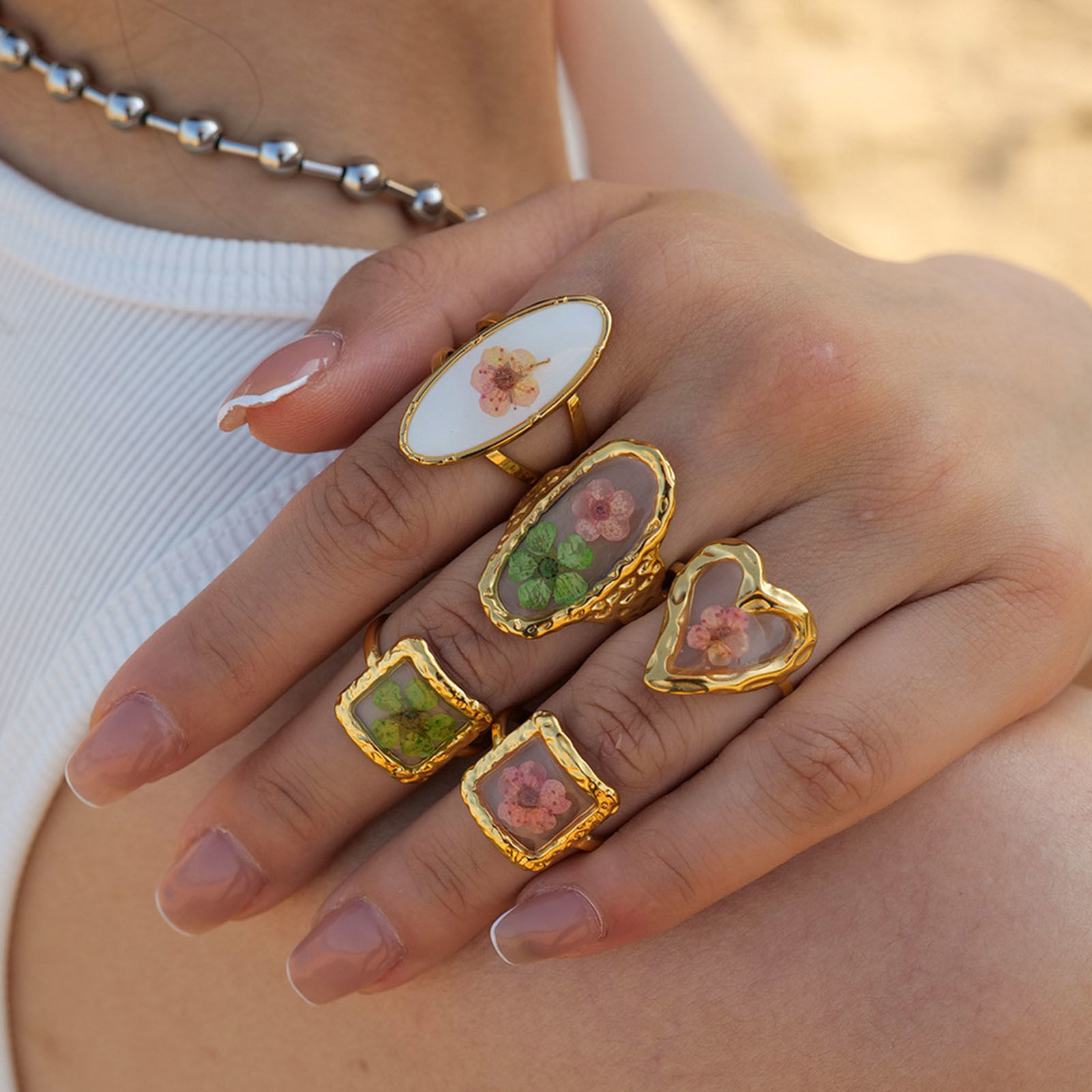 Picture of Eco-friendly Vacuum Plating Stylish Handmade Resin Jewelry Real Flower 18K Real Gold Plated 304 Stainless Steel & Resin Open Square Flower Rings For Women Party