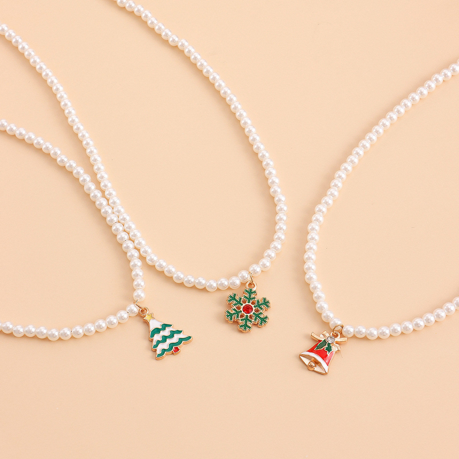 Picture of Stylish Pendant Necklace Gold Plated Christmas Snowflake Christmas Tree Imitation Pearl