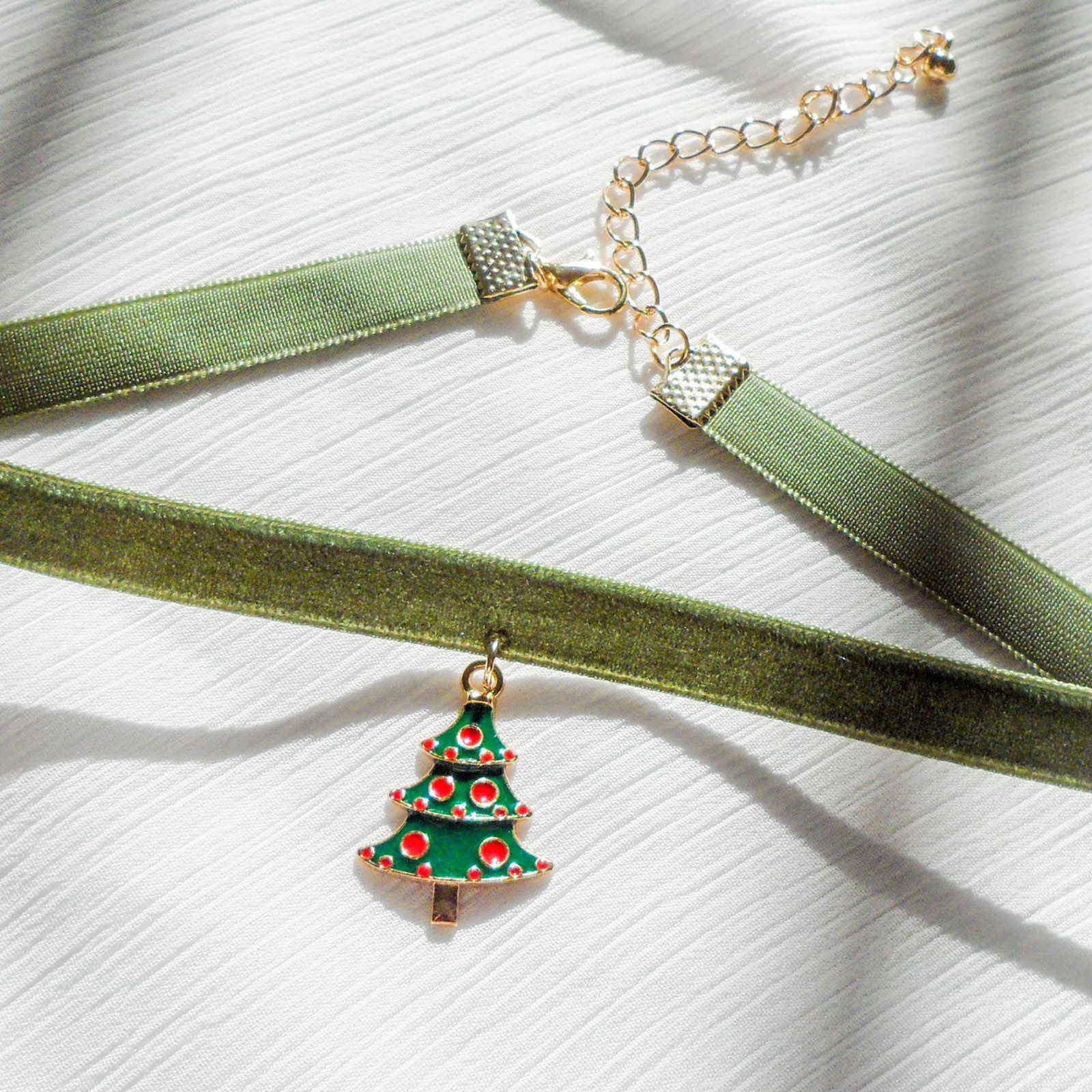 Picture of Stylish Choker Necklace Gold Plated Multicolor Christmas Snowflake Bell Enamel