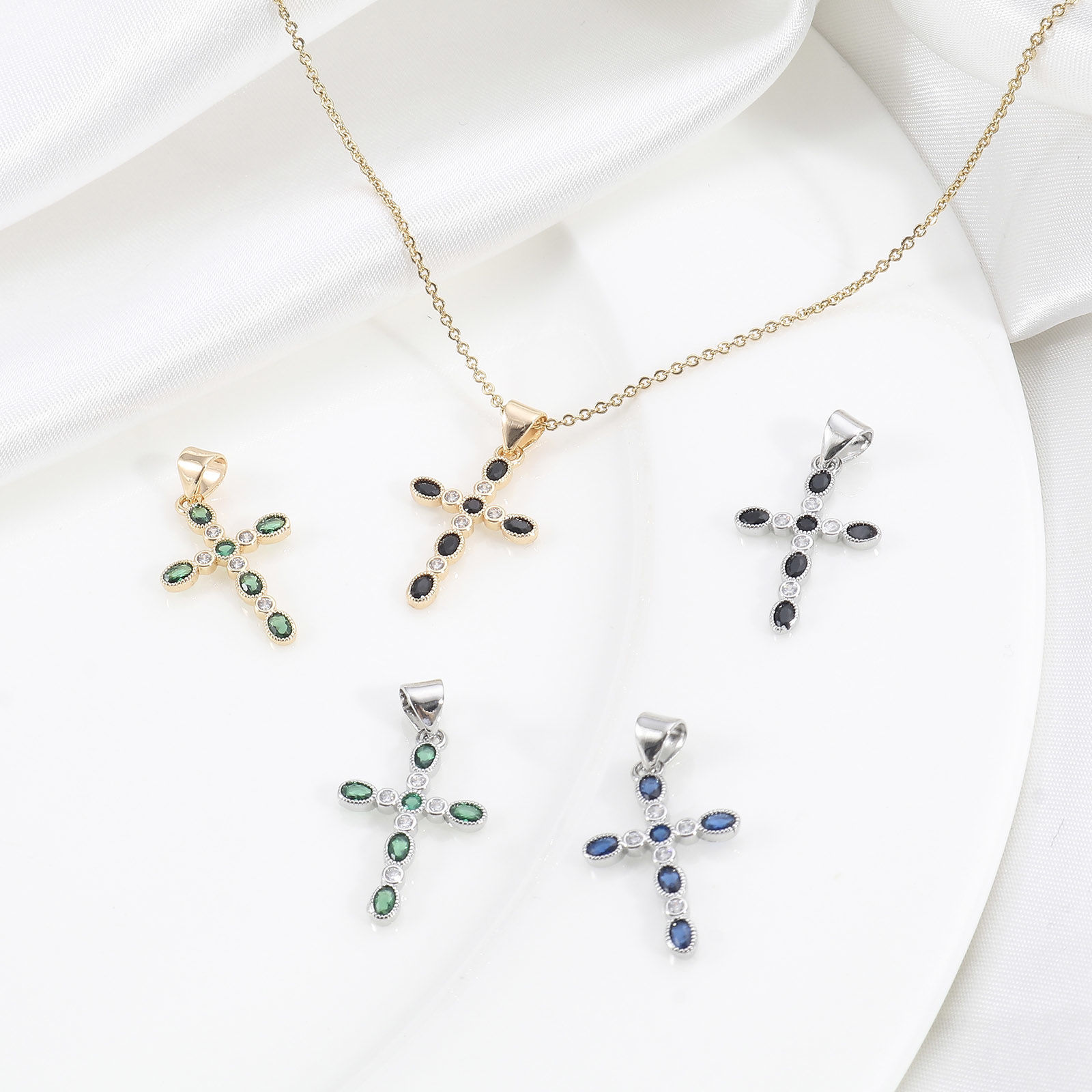 Bild von 1 Stück Messing Religiös Charm-Anhänger Echtgold plattiert Kreuz Bunt Zirkonia 27mm x 14mm