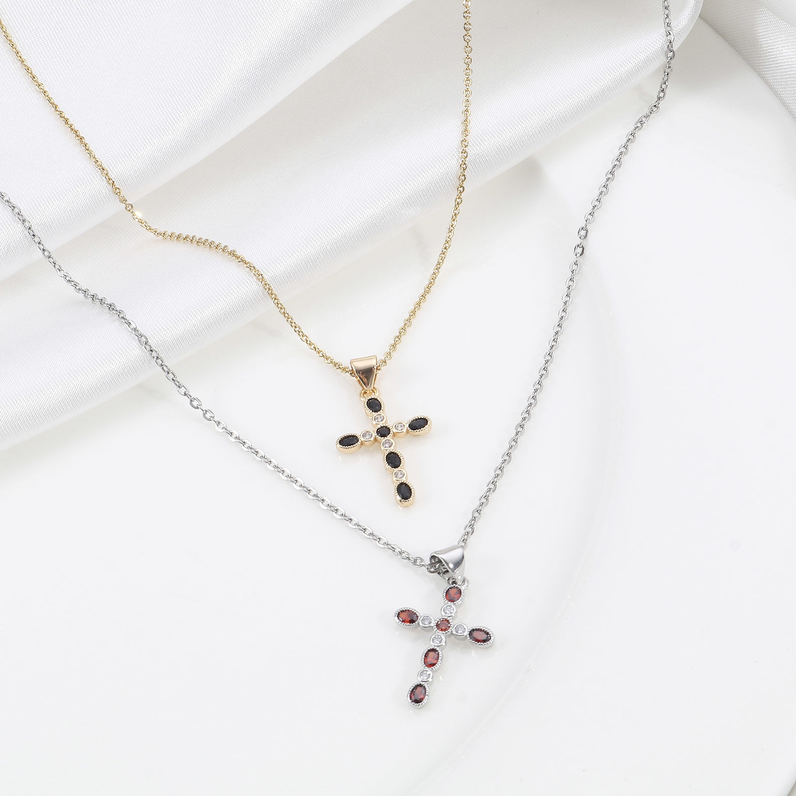 Bild von 1 Stück Messing Religiös Charm-Anhänger Echtgold plattiert Kreuz Bunt Zirkonia 27mm x 14mm