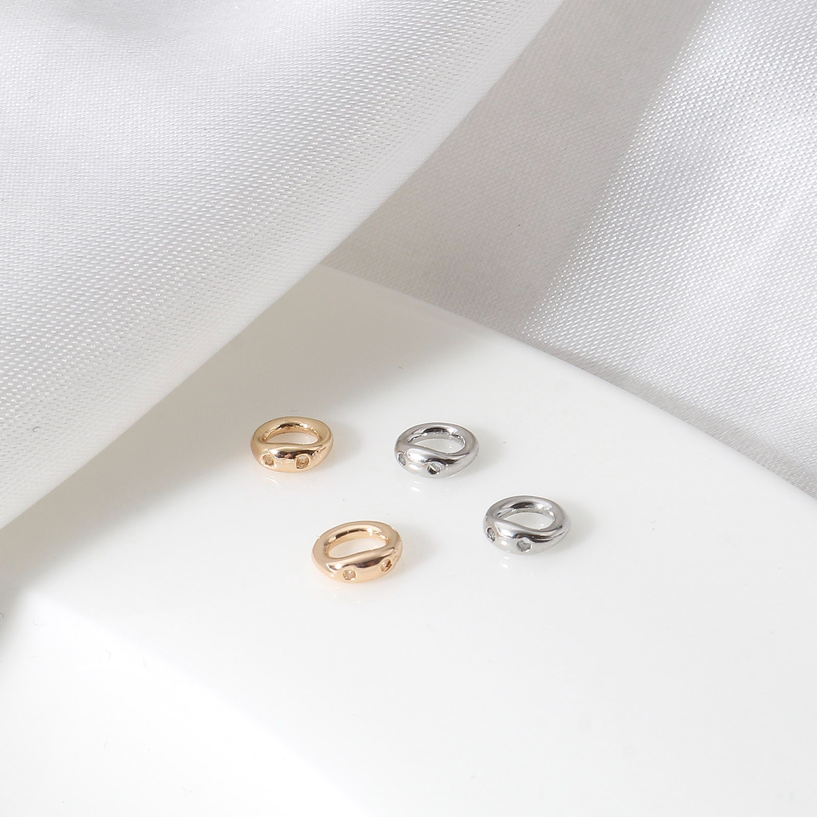 Imagen de Latón Protectores del Alambre Ronda Oro Real Chapado 5.2mm x 5mm, 10 Unidades