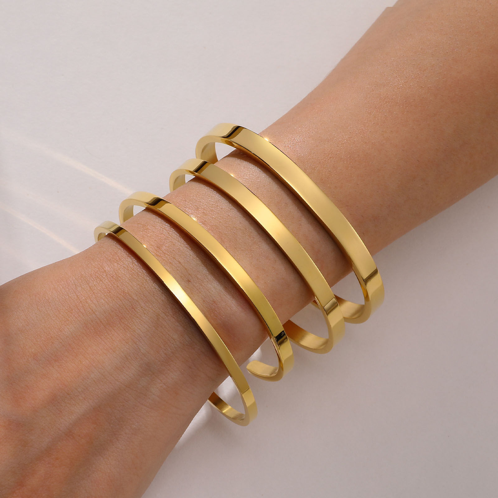 Picture of Eco-friendly Vacuum Plating Stylish Simple 18K Gold Plated 304 Stainless Steel Bangles Bracelets Unisex Party