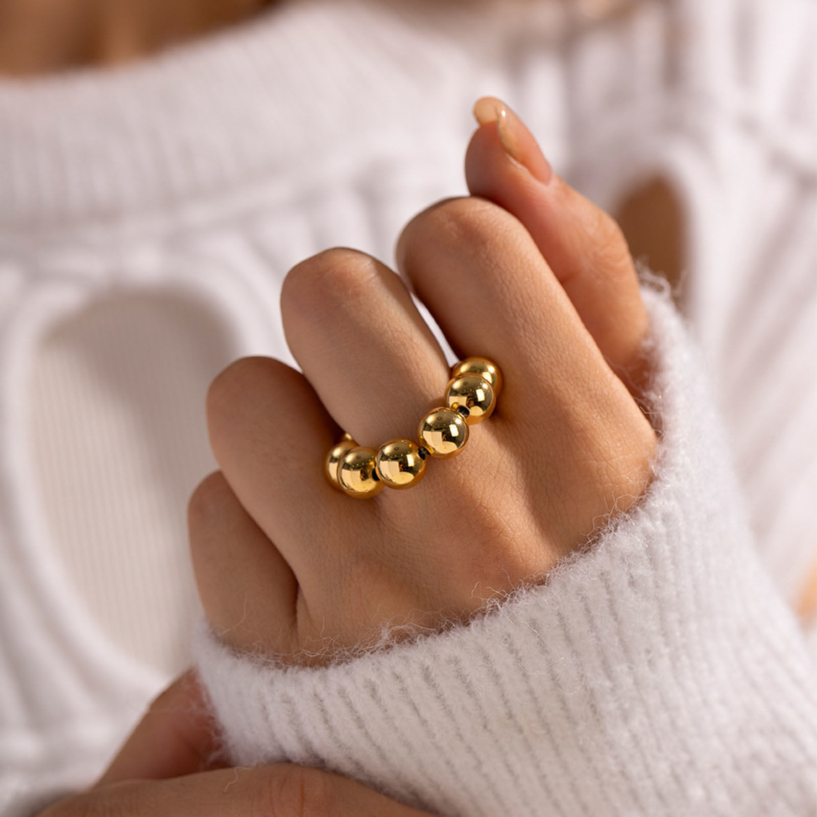 Изображение Экологически чистое вакуумное покрытие Стильный Простой 18K настоящее золото с покрытием Медь Упругий Cфера Бисерные Кольца Для женщин 1 ШТ