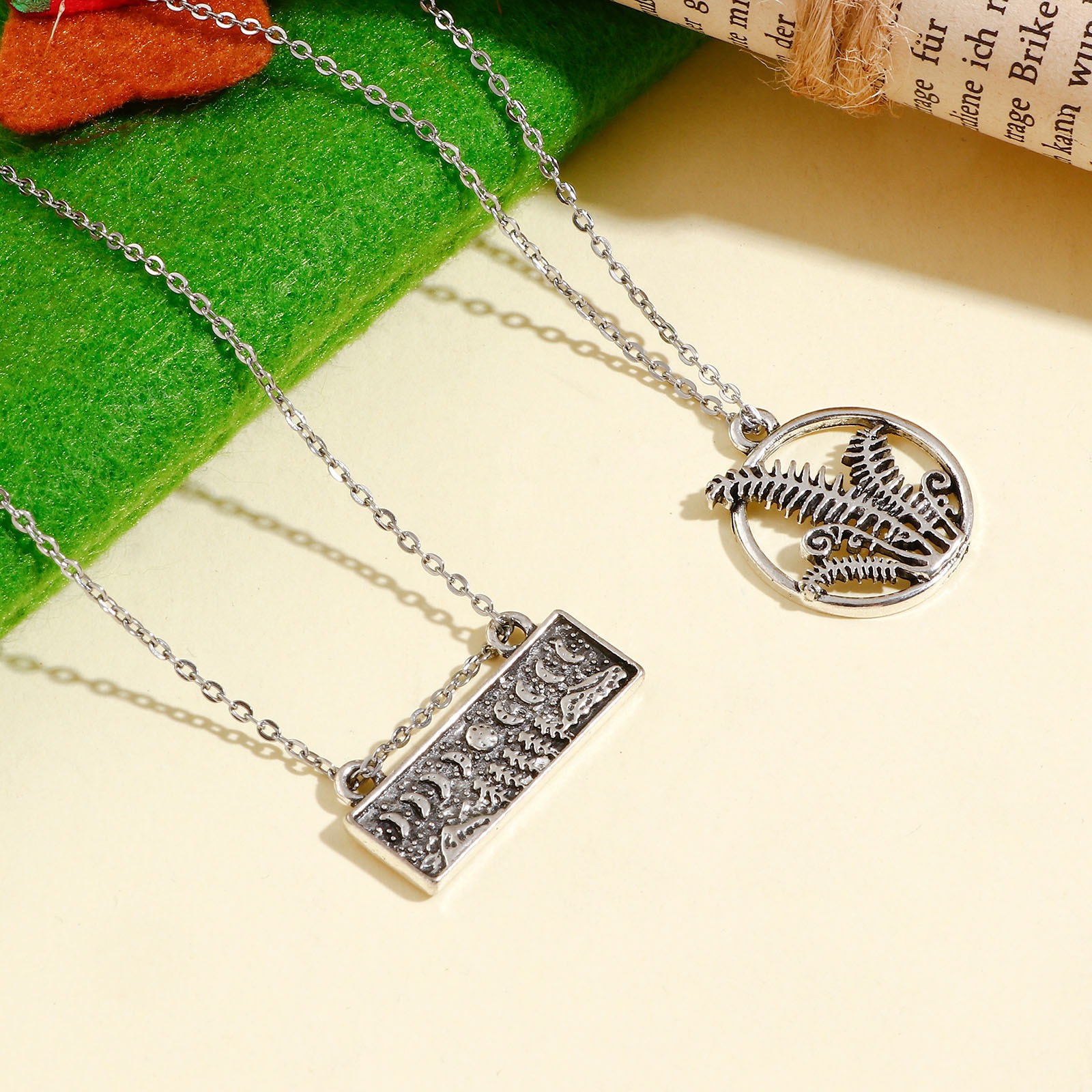 Bild von Zinklegierung Charms Antiksilber Wald 10 Stück