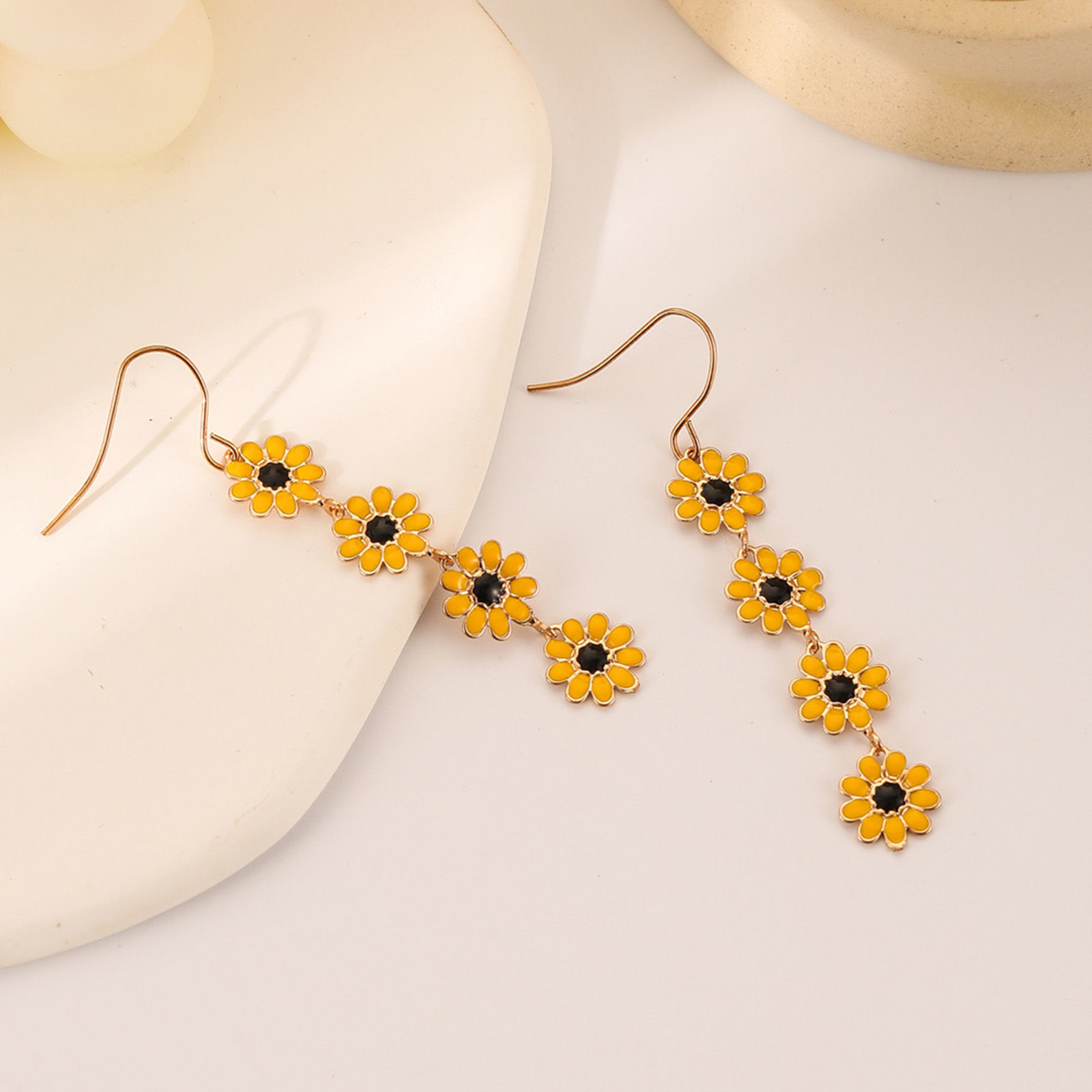 Picture of Brass Pastoral Style Tassel Earrings Gold Plated Multicolor Daisy Flower Enamel