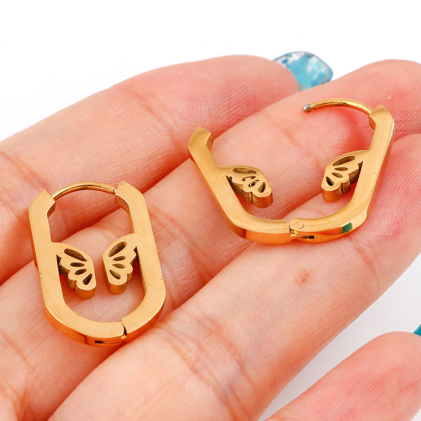 Picture of 304 Stainless Steel Hoop Earrings Oval Butterfly Hollow 22mm x 14mm