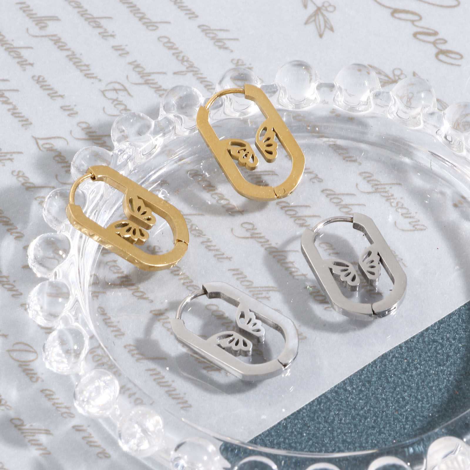 Picture of 304 Stainless Steel Hoop Earrings Oval Butterfly Hollow 22mm x 14mm