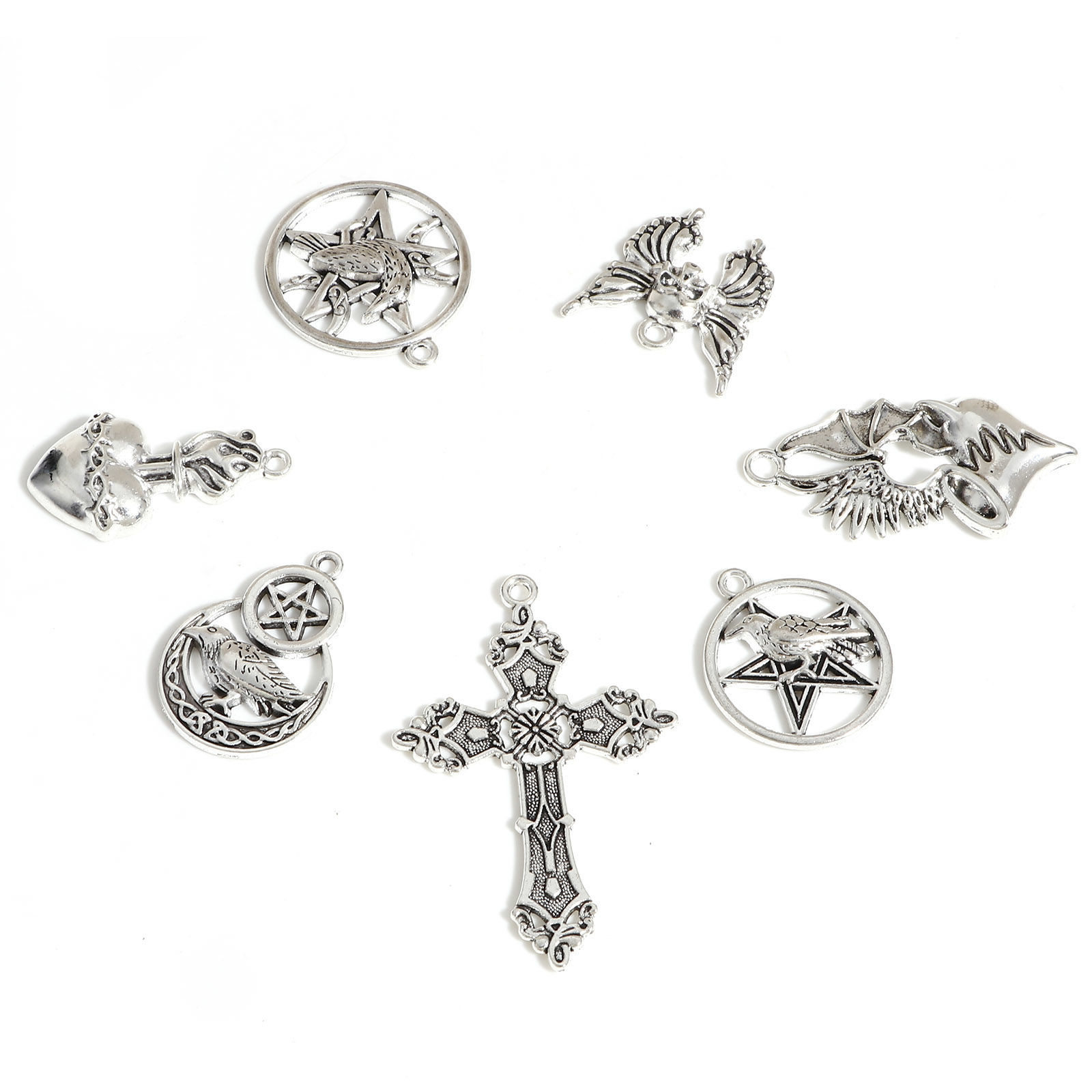 Bild von Zinklegierung Halloween Anhänger Antiksilber Skelett Schädel Keltisch Knoten 20 Stück