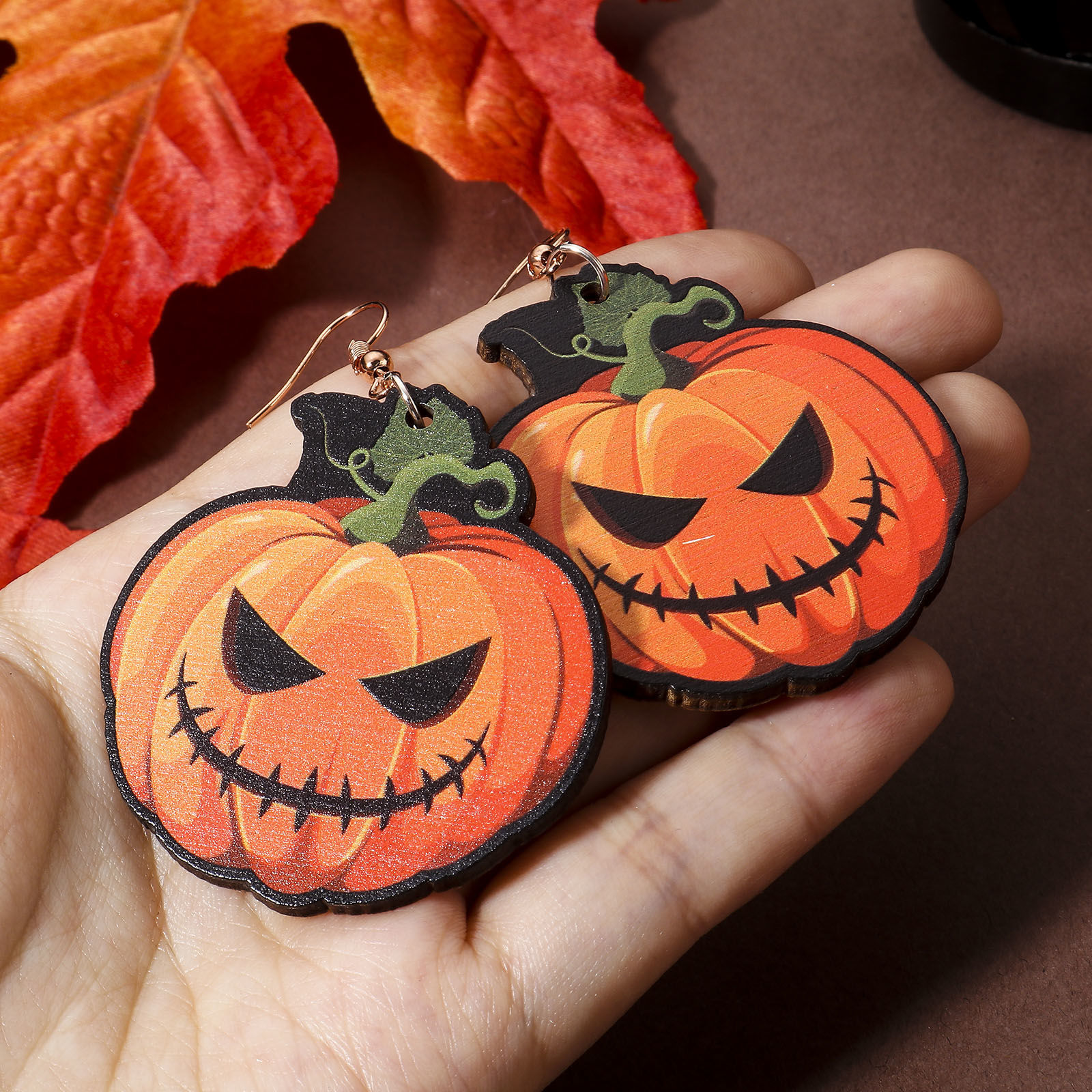 Picture of Natural Wood Halloween Pendants Multicolor