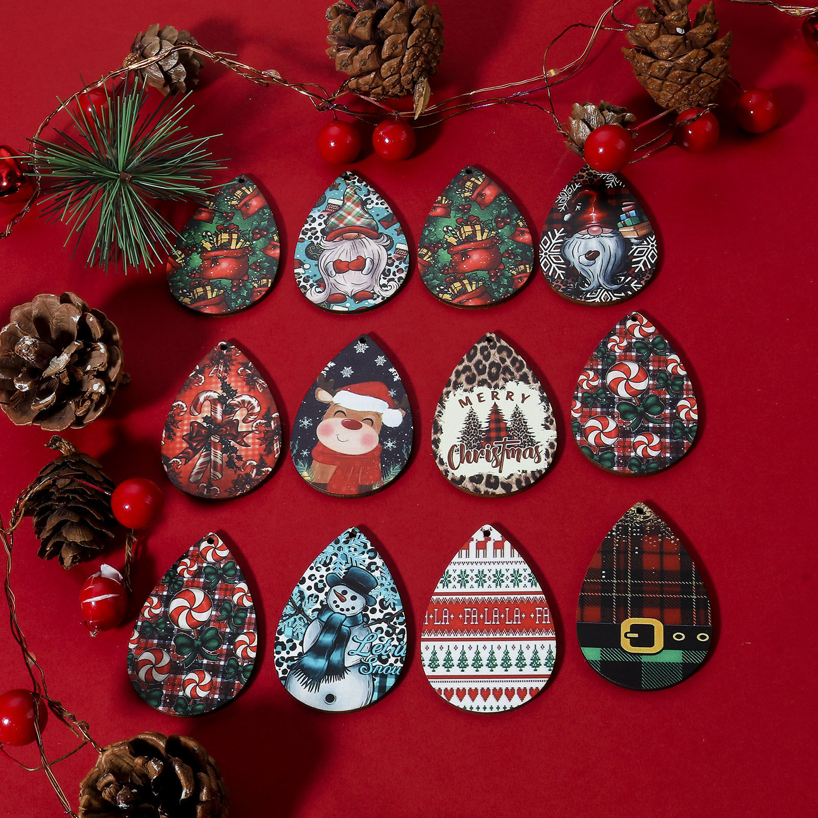Imagen de Madera Navidad Colgantes Multicolor Gota 5.4cm x 3.7cm, 10 Unidades