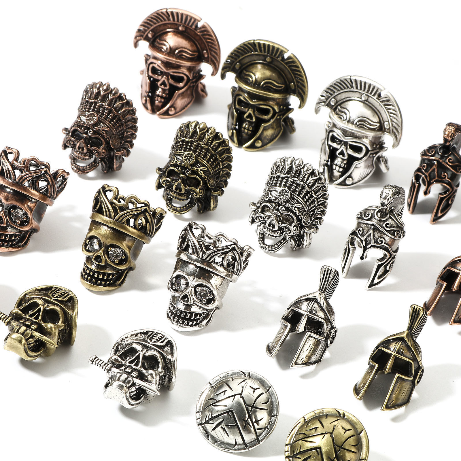 Imagen de Latón Retro Cuentas para la Fabricación de Joyas con Dijes de Bricolaje Multicolor Cráneo Casco 3D 1 Unidad