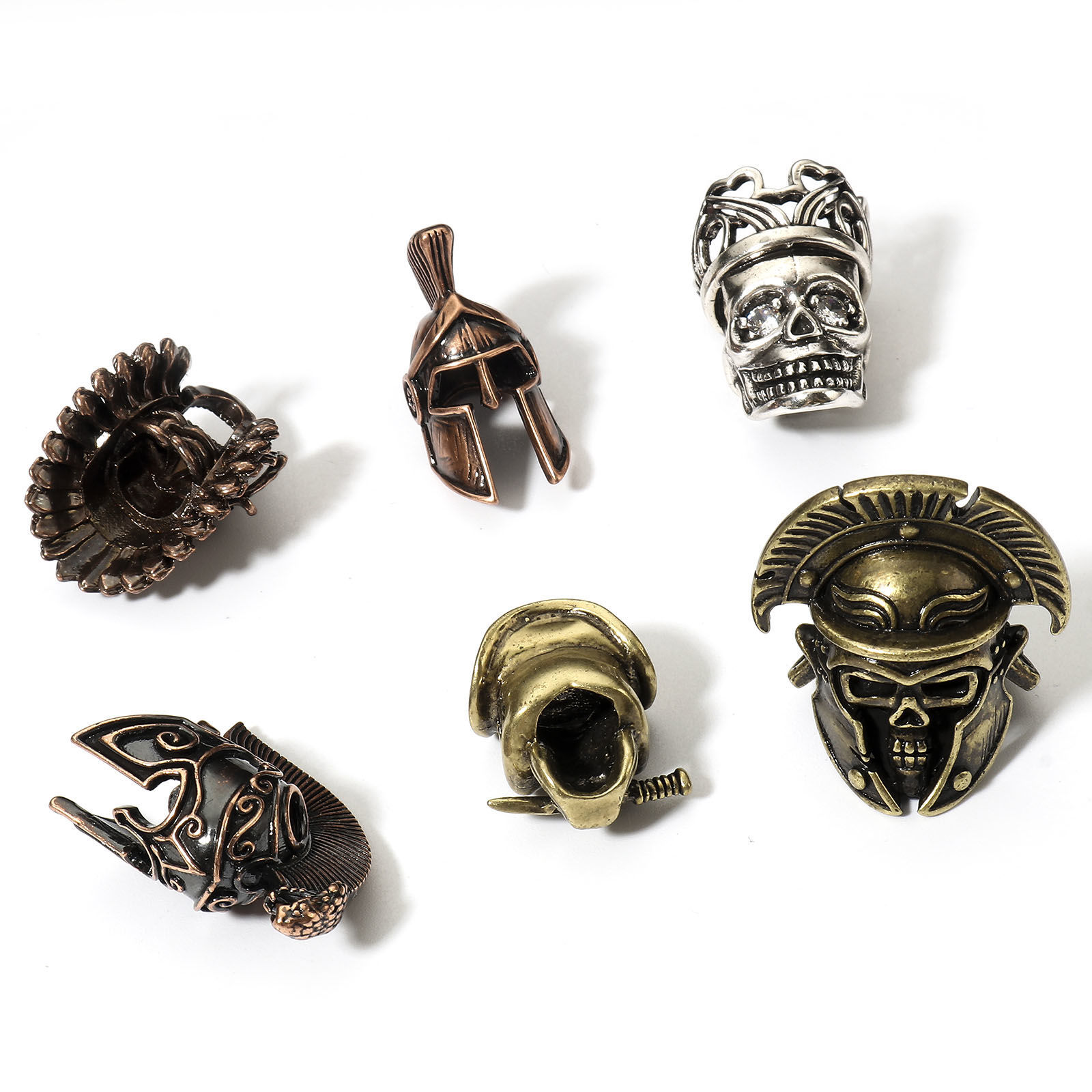 Imagen de Latón Retro Cuentas para la Fabricación de Joyas con Dijes de Bricolaje Multicolor Cráneo Casco 3D 1 Unidad