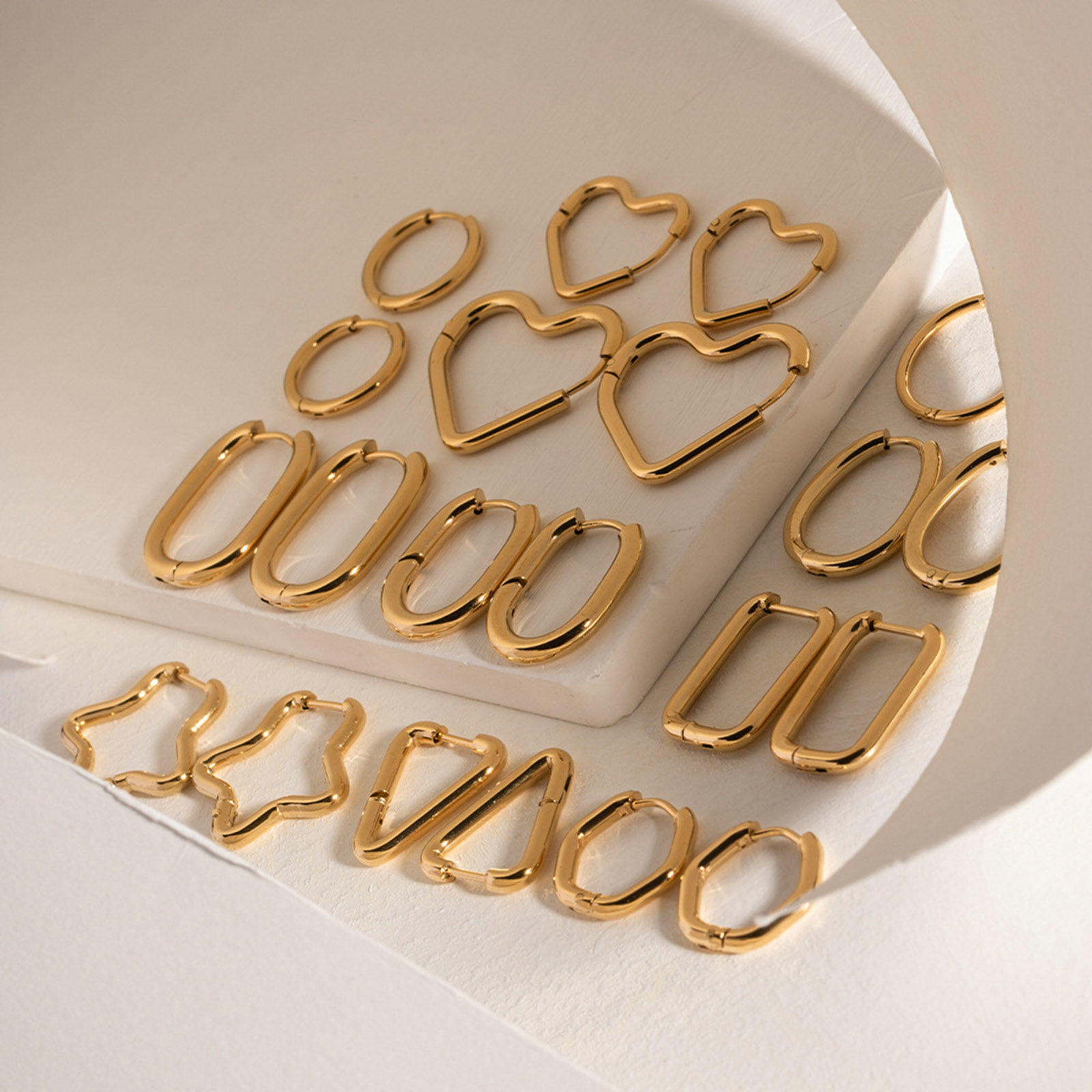 Picture of Eco-friendly Vacuum Plating Exquisite Simple 18K Real Gold Plated 304 Stainless Steel Heart Oval Hoop Earrings For Women Party