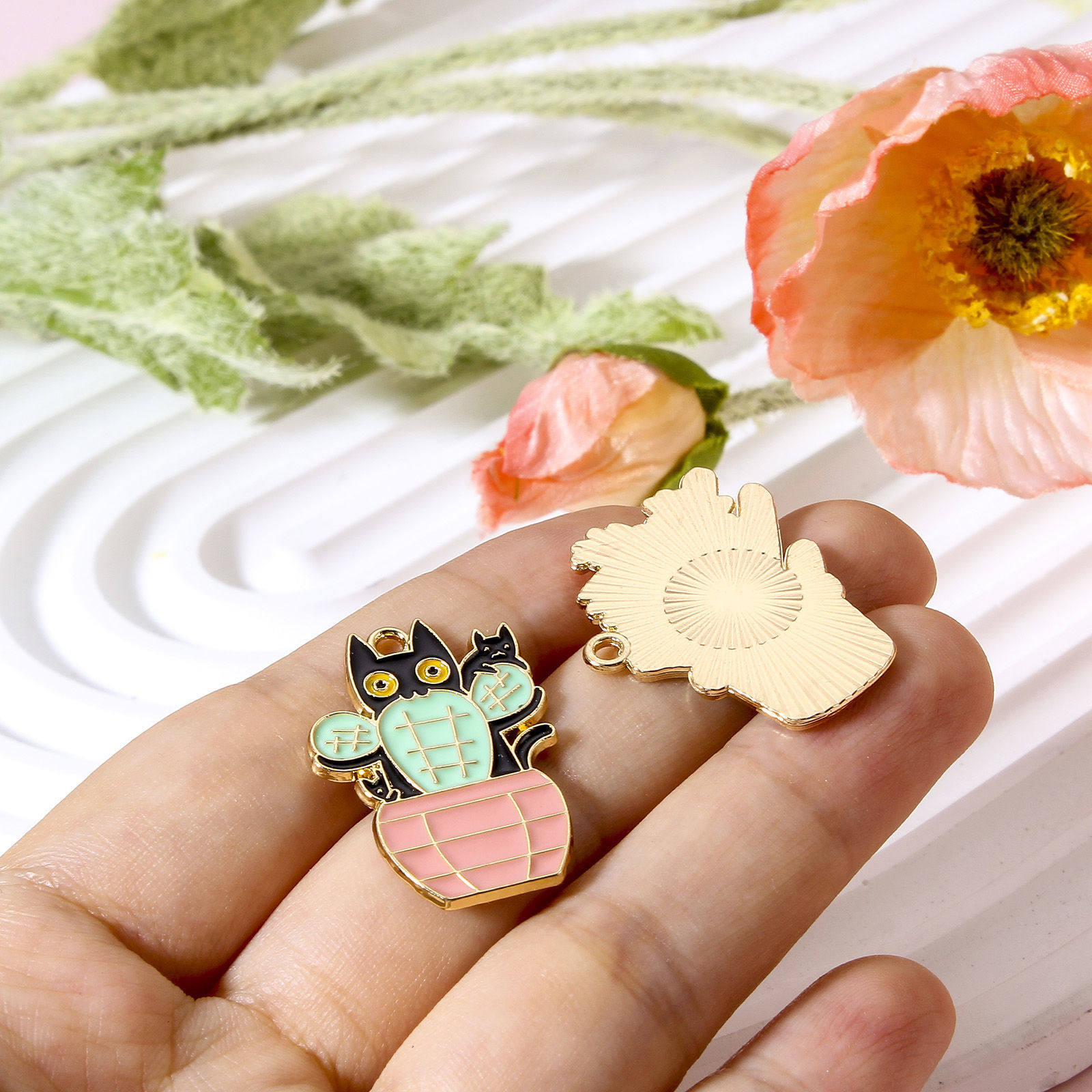 Picture of Zinc Based Alloy Charms Gold Plated Multicolor Flowerpot Cat Enamel
