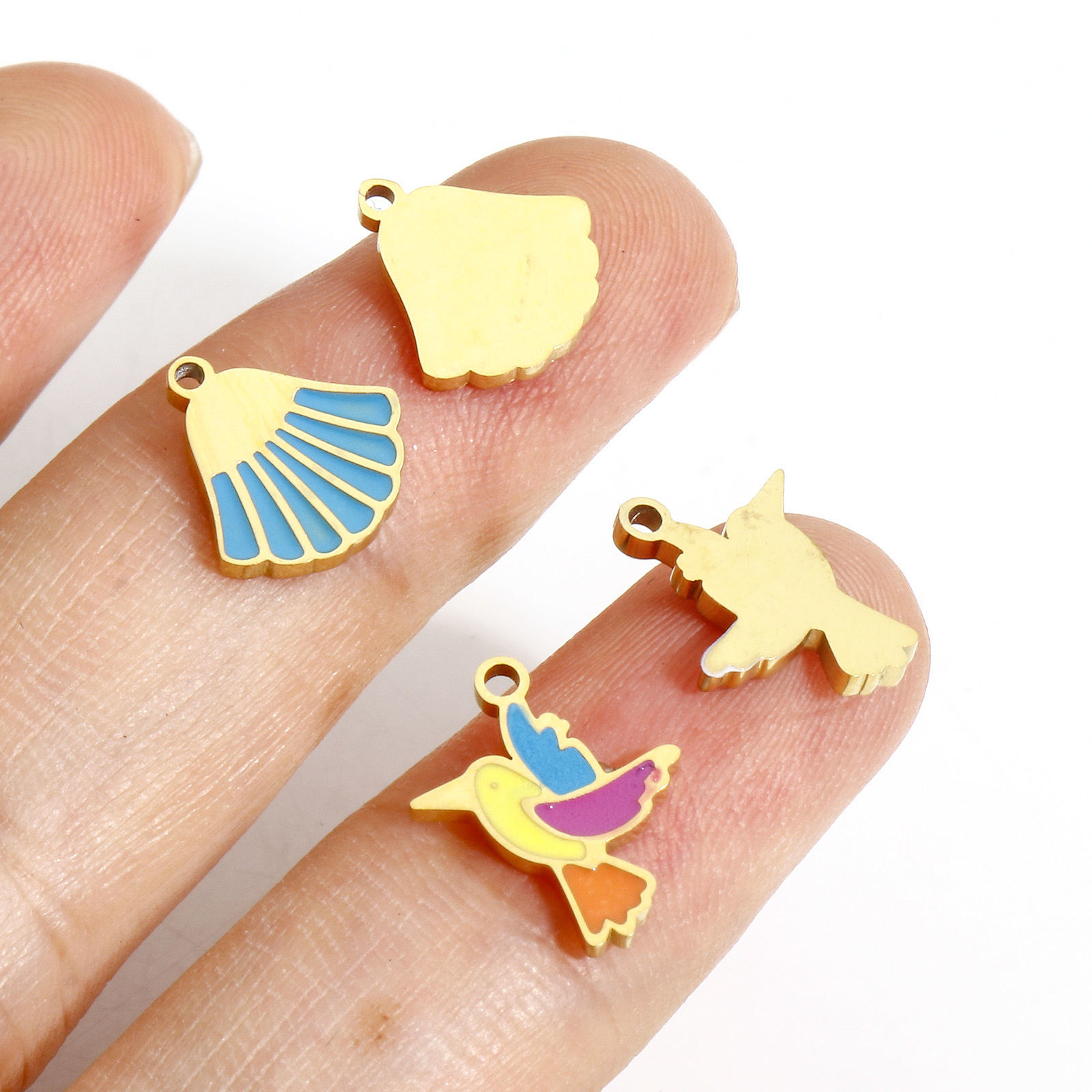 Image de 1 Pièce Breloques en 316L Acier Inoxydable Élégant Oiseau Plaqué Or Véritable 18K Multicolore Coquilles Émail