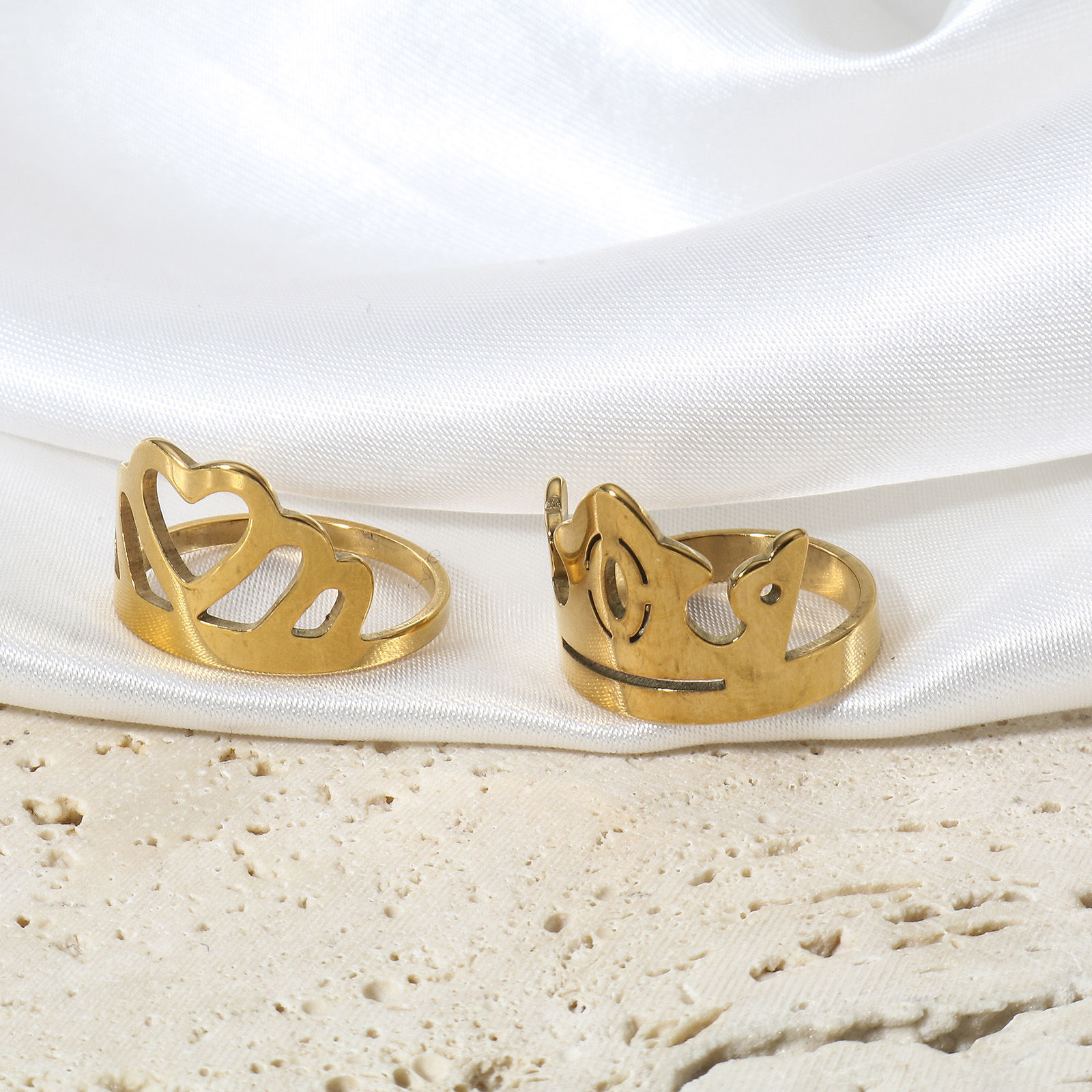 Picture of 304 Stainless Steel Unadjustable Rings Gold Plated Crown