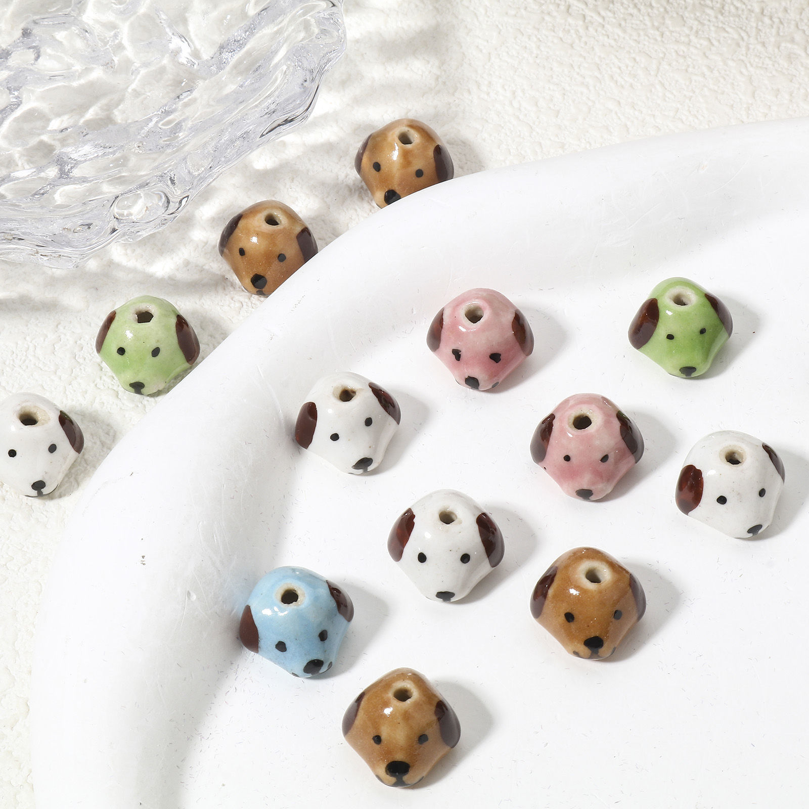 Изображение 5 ШТ Керамические Бисер для изготовления ювелирных украшений "Сделай сам Собака Разноцветный Трехмерный Примерно 14мм x 14мм, Размер Поры 1.8мм