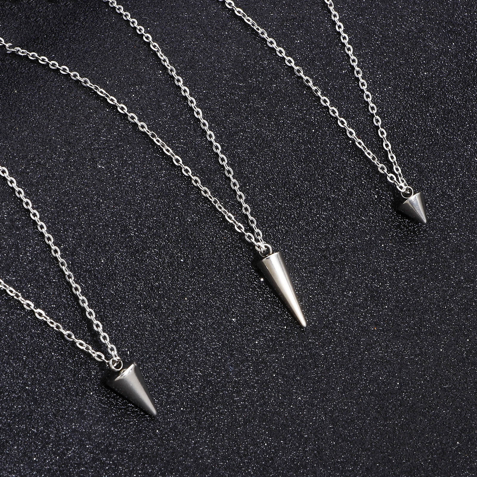 Bild von 10 Stück 304 Edelstahl Charms Kegel Silberfarbe