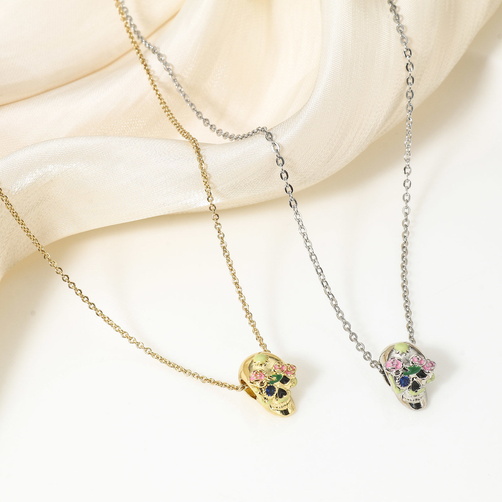 Изображение 1 ШТ Латунь Хэллоуин Бусины с большим отверстием в европейском стиле настоящее золото с покрытием Разноцветный Сахарный Череп Цветок Трехмерный Около 12мм x 9.5мм