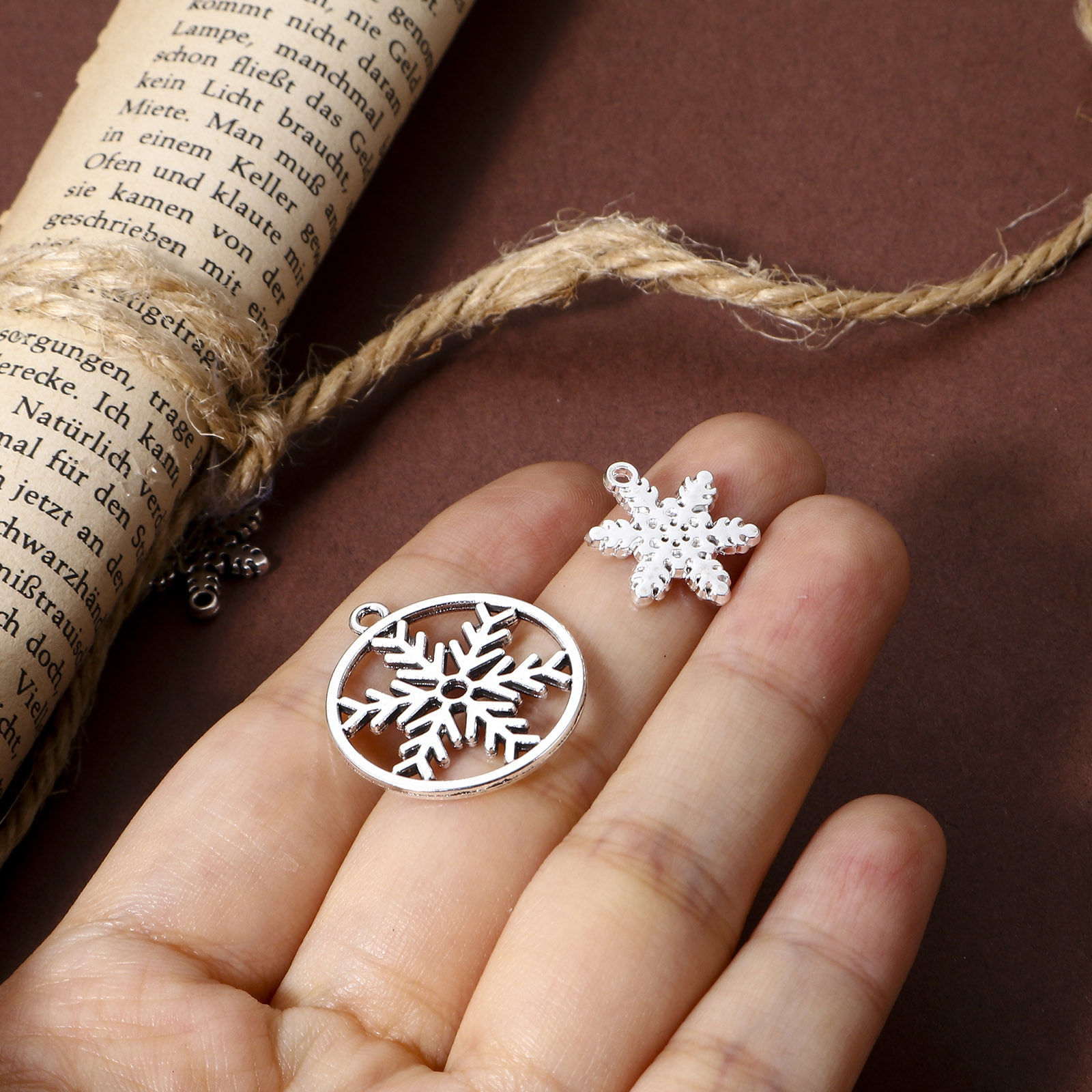 Picture of Zinc Based Alloy Christmas Charms Multicolor At Random Mixed Snowflake