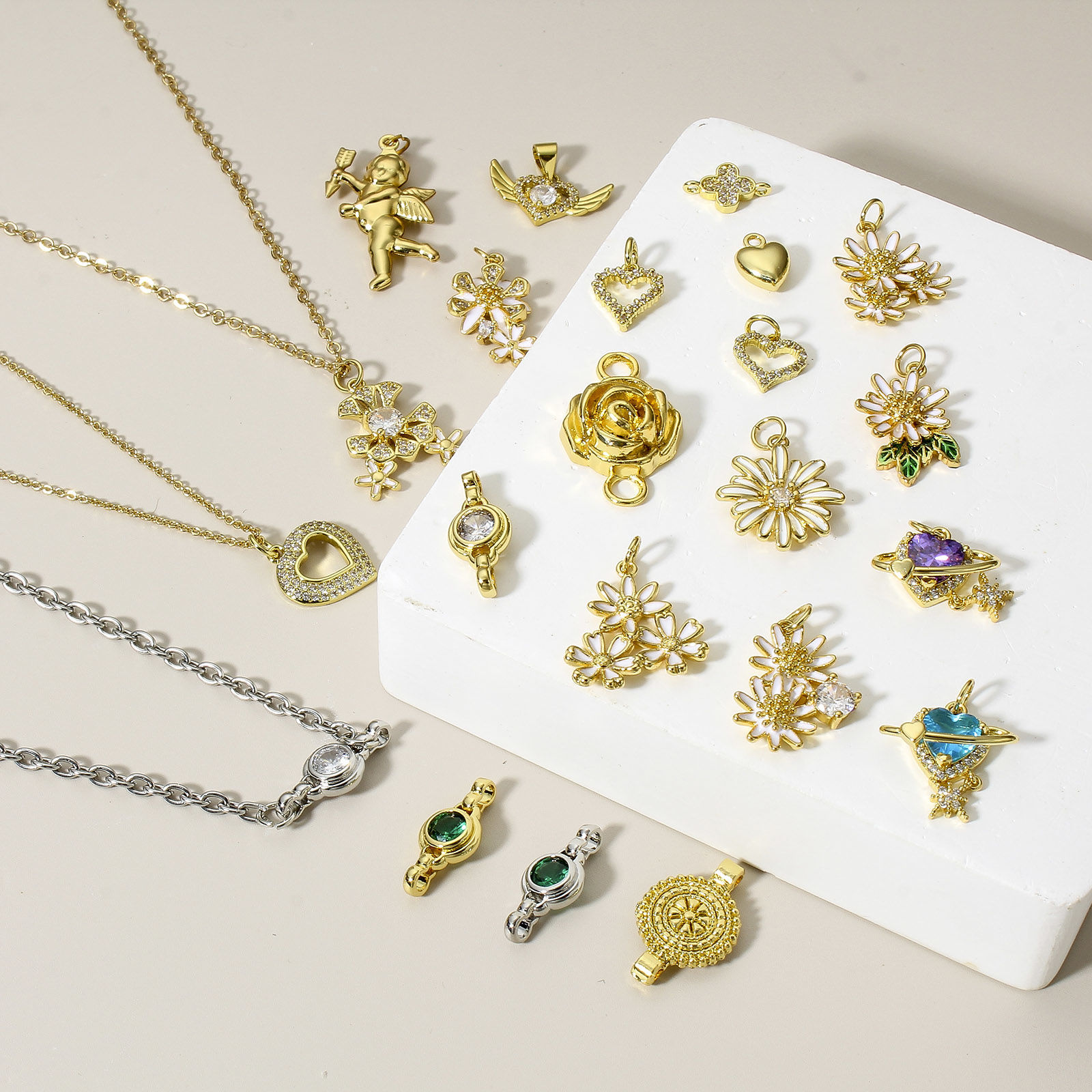 Picture of Brass Connectors Charms Pendants Real Gold Plated