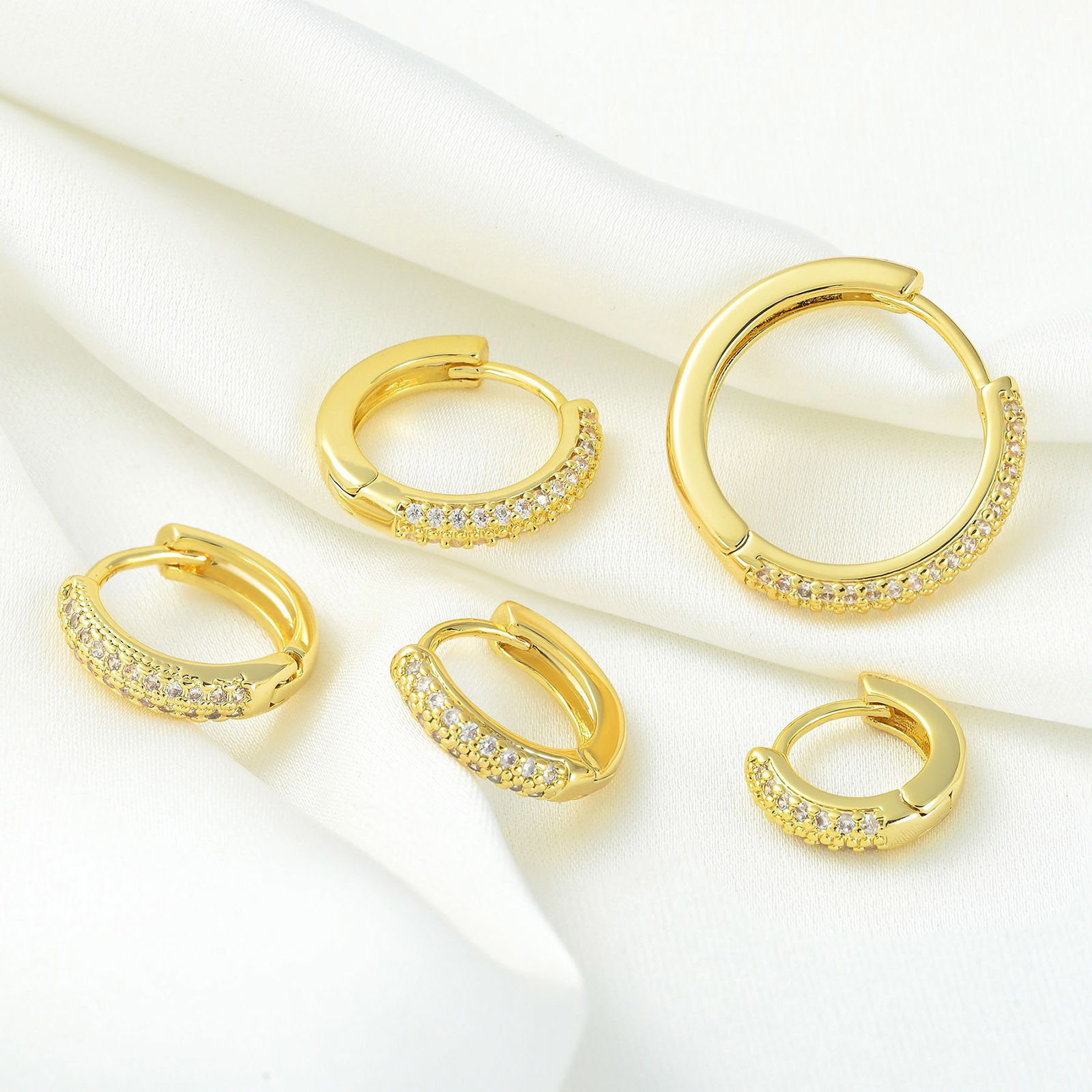 Picture of Eco-friendly Vacuum Plating Exquisite Simple Multicolor Copper & Cubic Zirconia Circle Ring Micro Pave Hoop Earrings For Women Coming-of-age Gift
