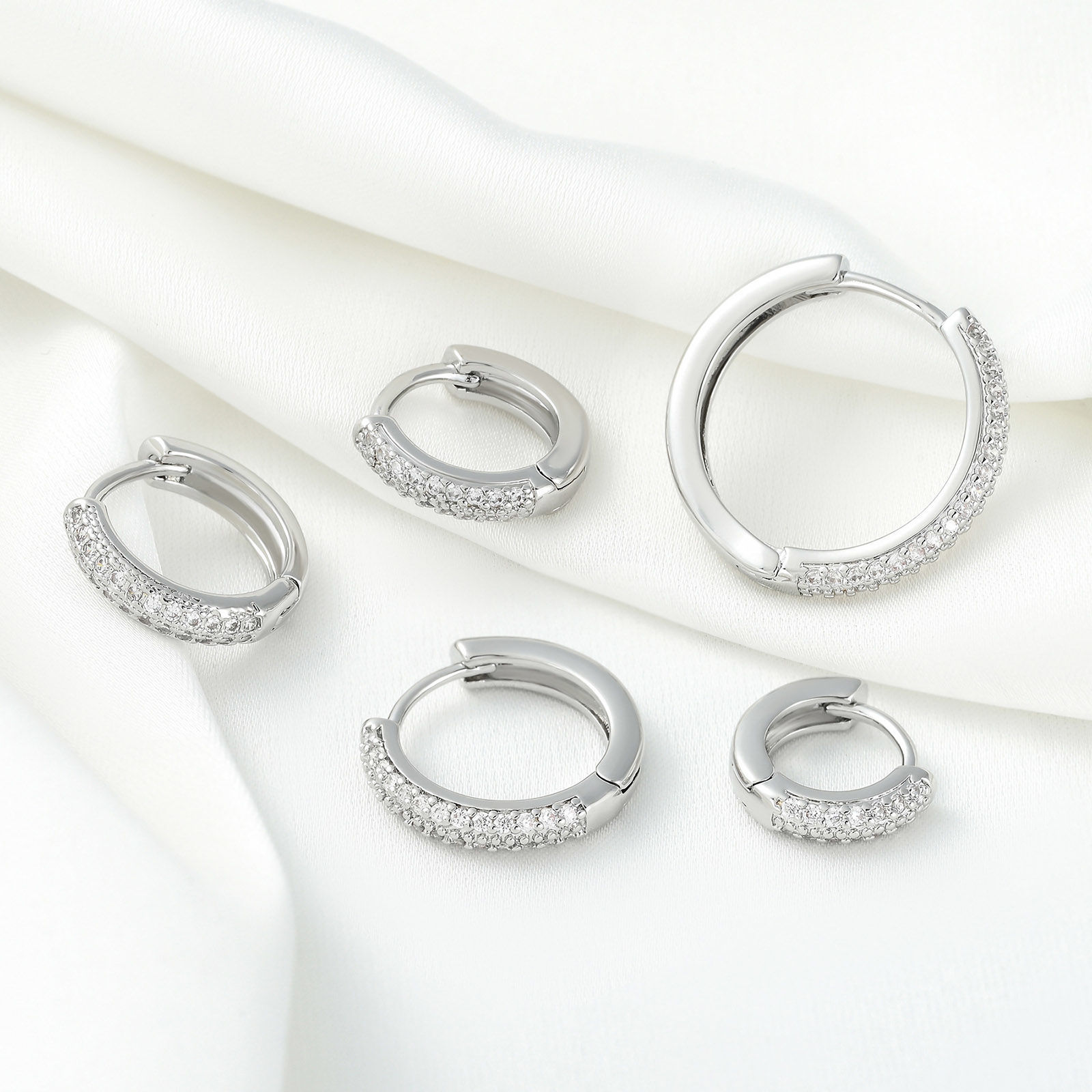 Picture of Eco-friendly Vacuum Plating Exquisite Simple Multicolor Copper & Cubic Zirconia Circle Ring Micro Pave Hoop Earrings For Women Coming-of-age Gift