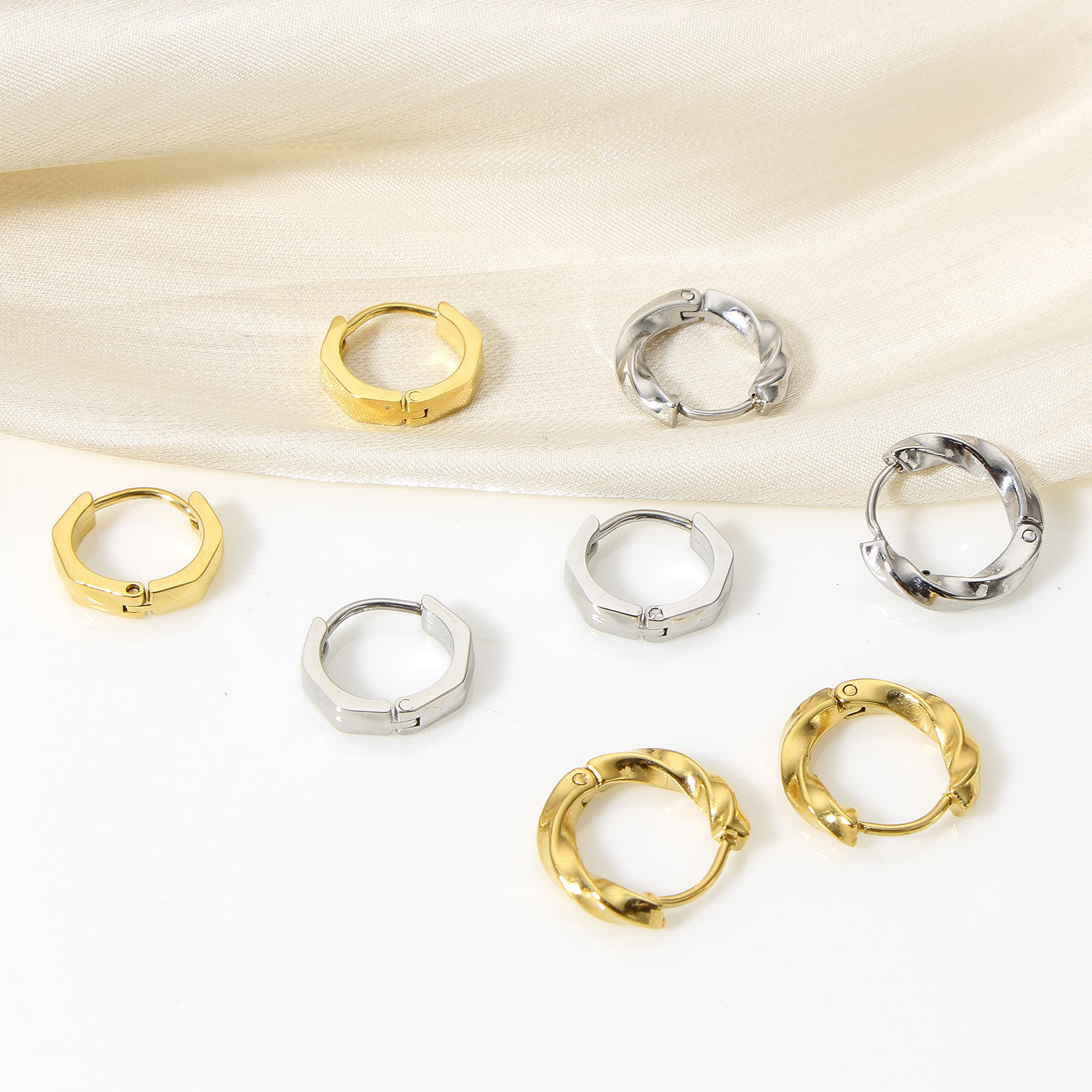 Picture of 304 Stainless Steel Hoop Earrings Real Gold Plated