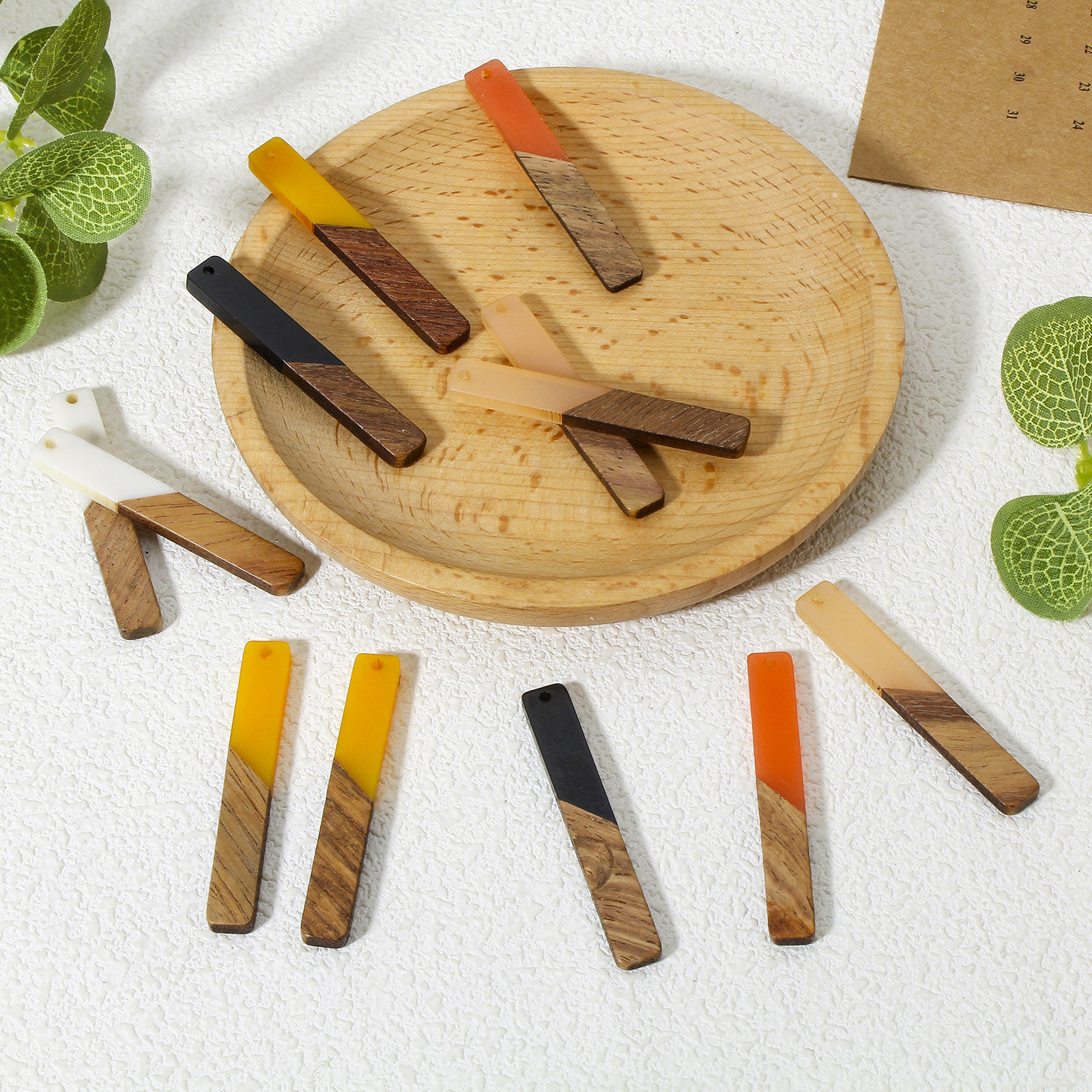 Imagen de 5 Unidades Resina de Efecto Madera Colgantes Multicolor Rectángulo 5.2cm x 0.8cm