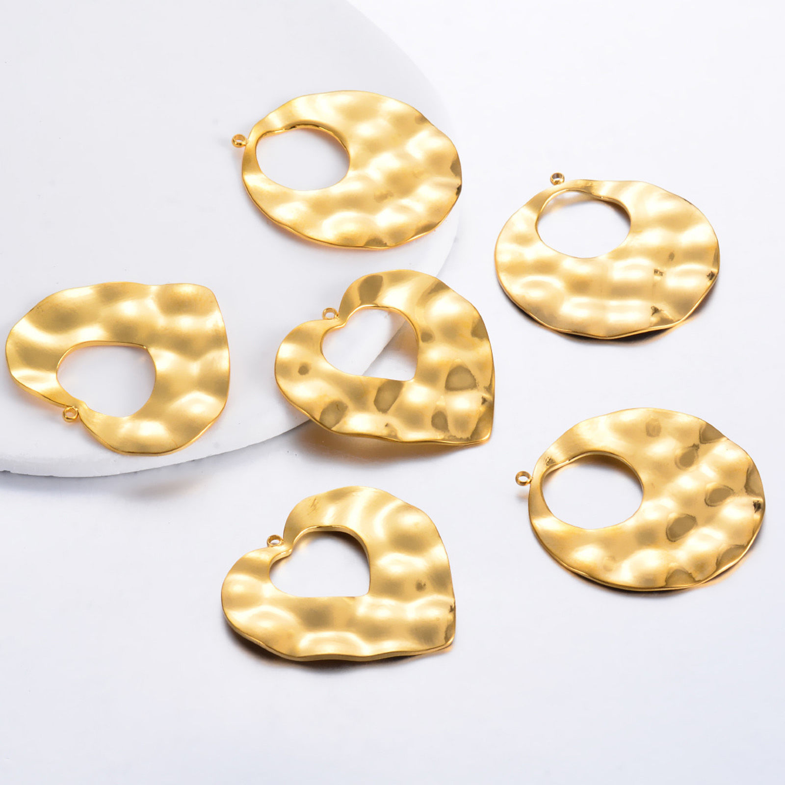 Picture of 304 Stainless Steel Hammered Pendants Gold Plated Round Hollow