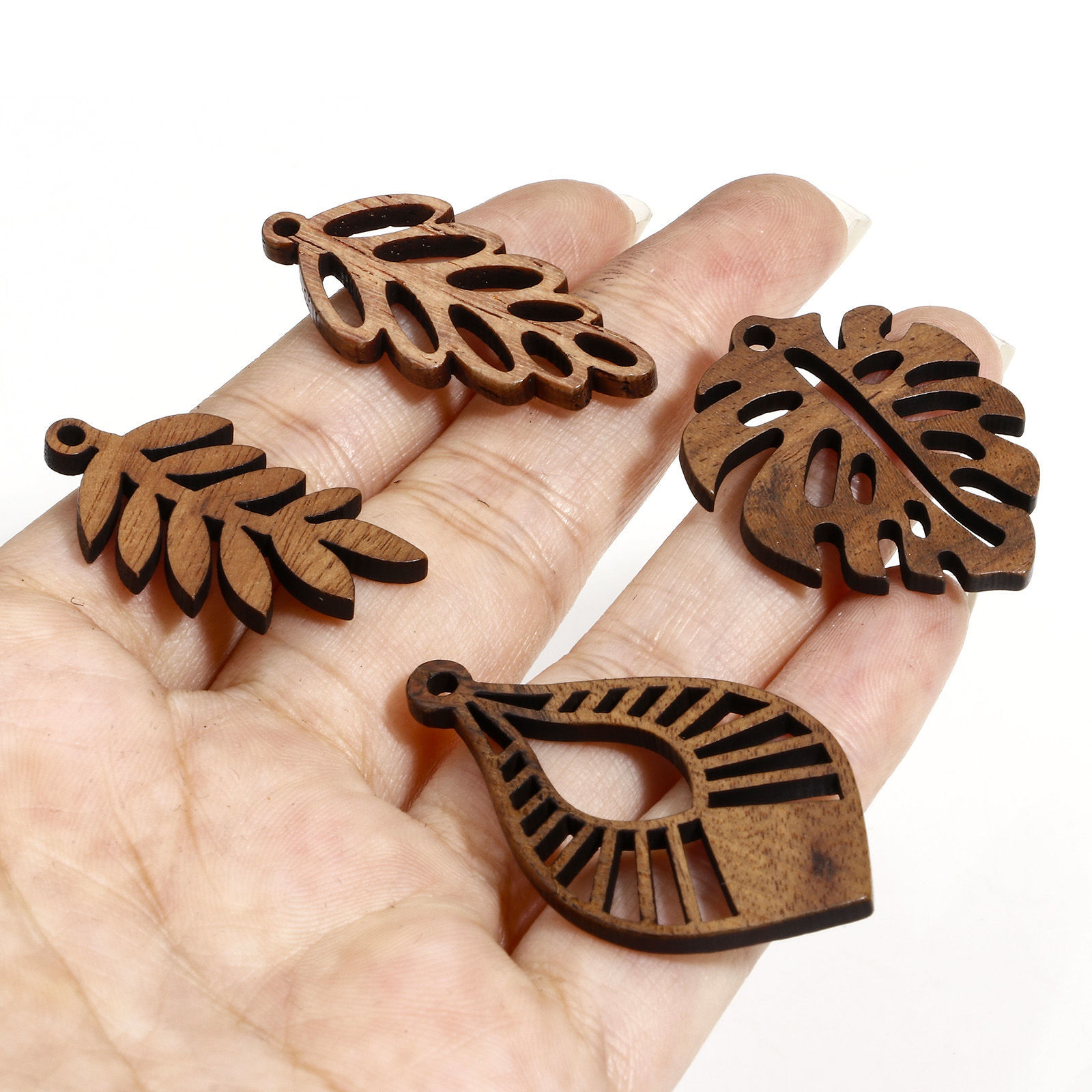 Imagen de 5 Unidades Nuez Colgantes Marrón Hueco