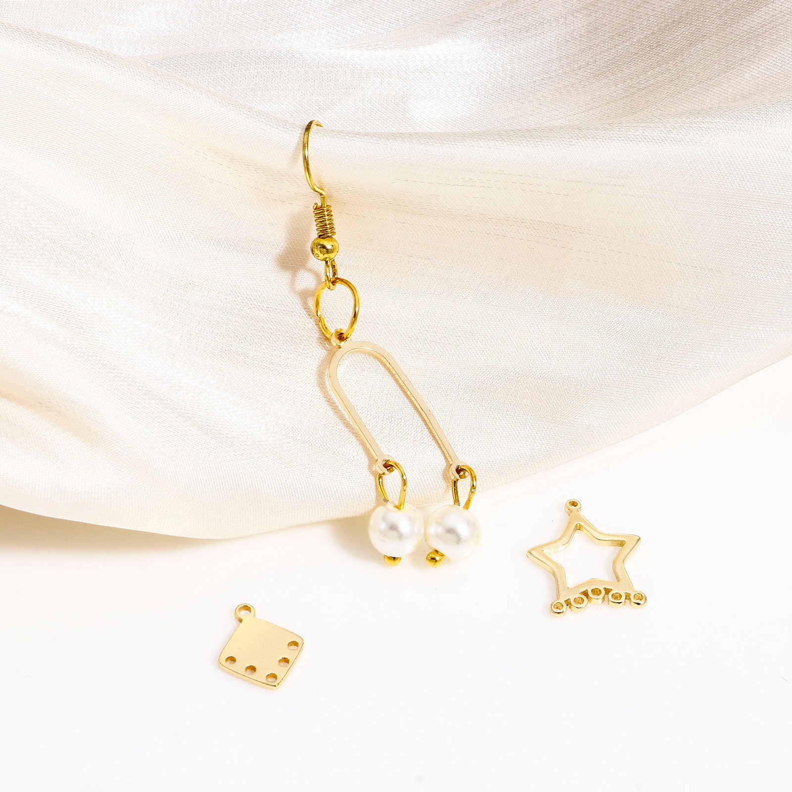 Imagen de 2 Unidades Latón Geométrico Conectores de Araña 14K Oro Real Chappado