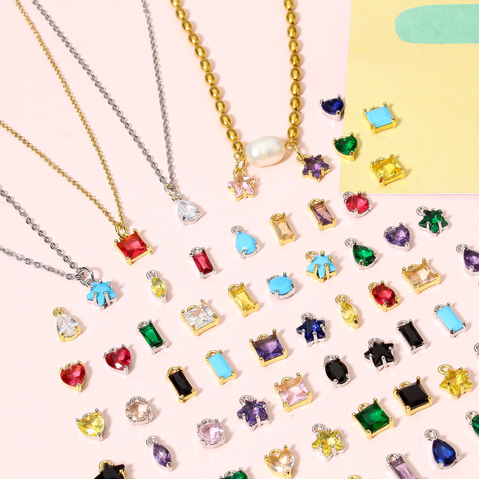 Imagen de 2 Unidades Latón & Vidrio día de San Valentín Colgantes Charms Corazón Oro Real Chapado Multicolor 9mm x 6mm