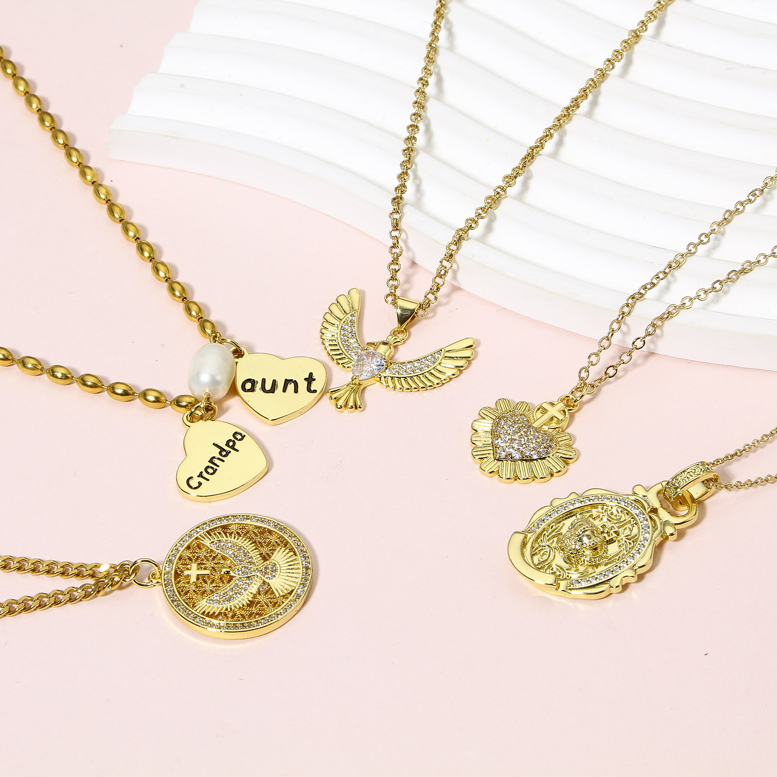 Bild von 1 Stück Messing Charms 18K Echtgold plattiert Tier Insekt Micro Pave