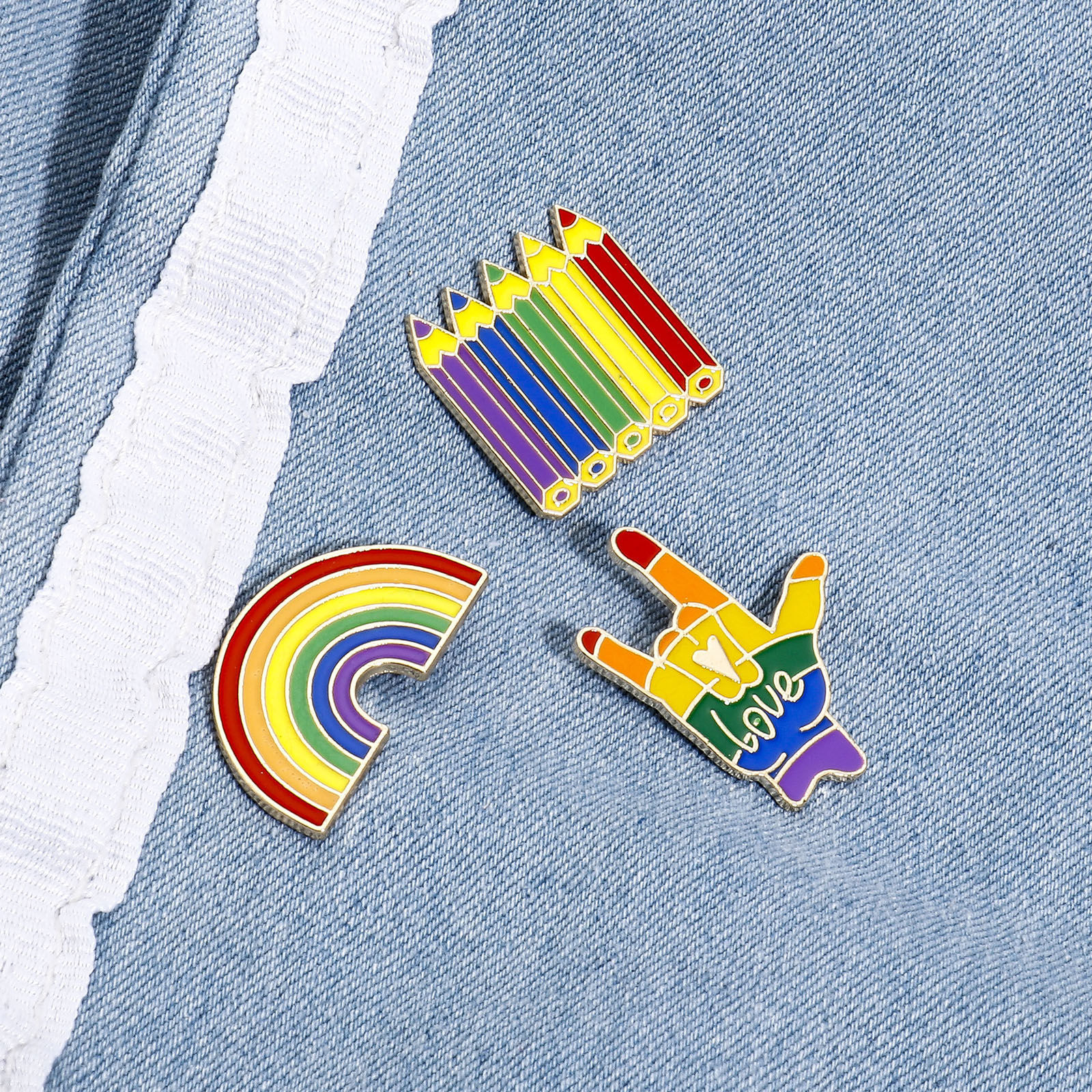 Picture of Zinc Based Alloy Rainbow Pin Brooches Peace Symbol Heart Gold Plated Multicolor Enamel