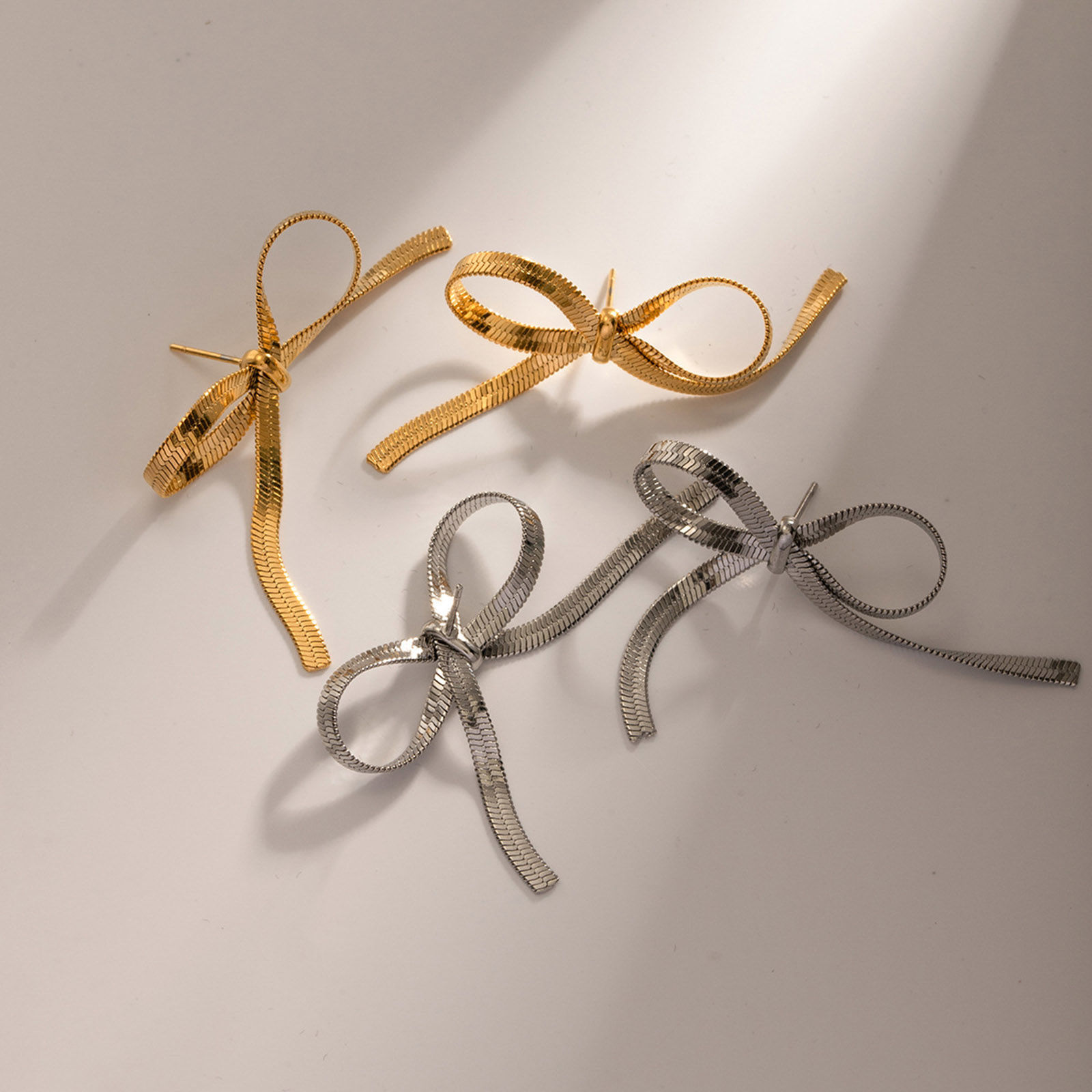 Изображение 1 Пара Гипоаллергенный Стильный Инс Стиль настоящее золото с покрытием 304 Нержавеющая Сталь Банты Серьги Шпильки Для женщин Партия