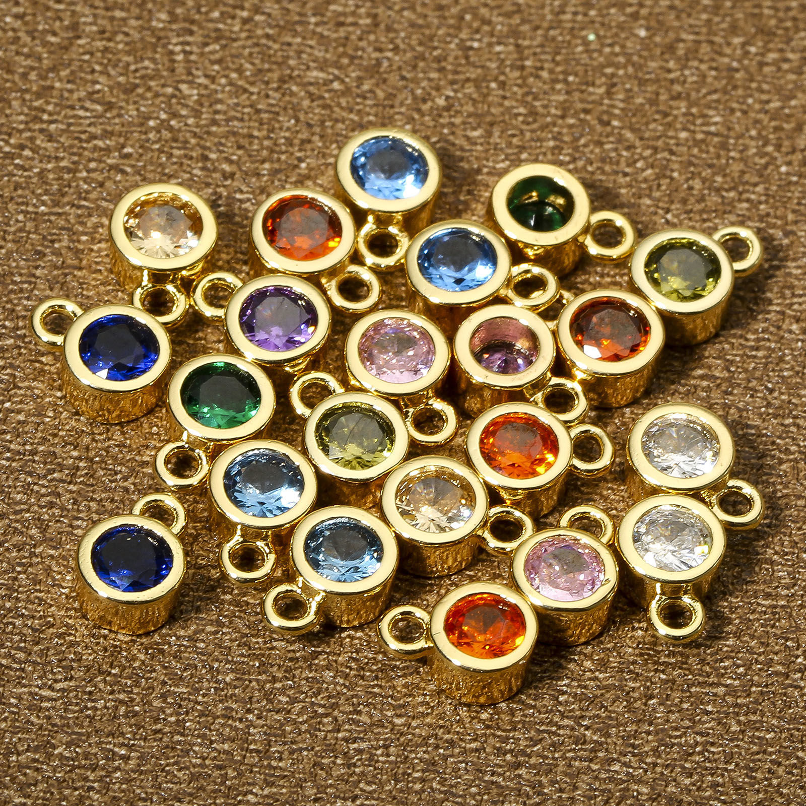 Imagen de 2 Unidades Latón piedra del zodíaco Colgantes Charms Ronda 18K Oro Real Chapado Multicolor Circón Artificial 8mm x 5.5mm