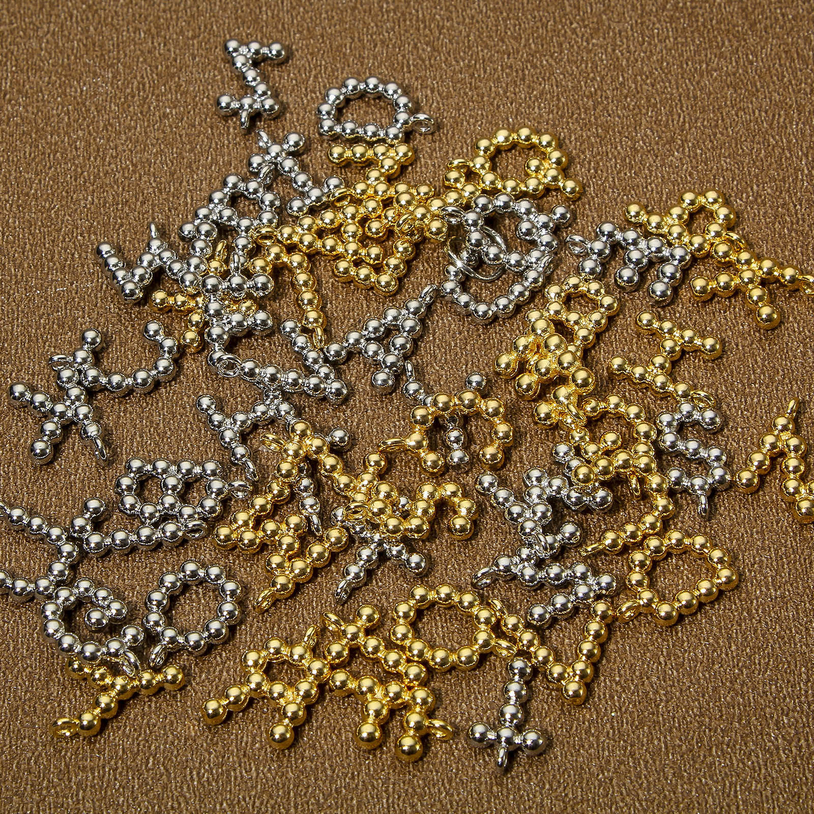 Imagen de 2 Unidades Respetuoso del Medio Ambiente Latón Colgantes Charms Letras 18K Oro Real Chapado Punto