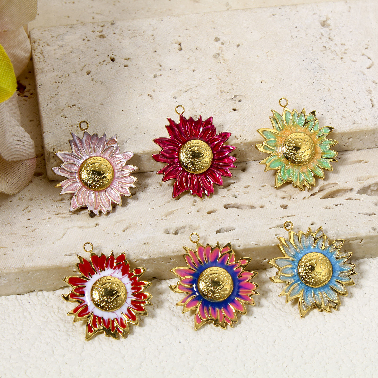 Bild von 1 Stück Umweltfreundlich 304 Edelstahl Pastoraler Stil Charms Biene Vergoldet Bunt Sonnenblume Emaille Transparent Strass