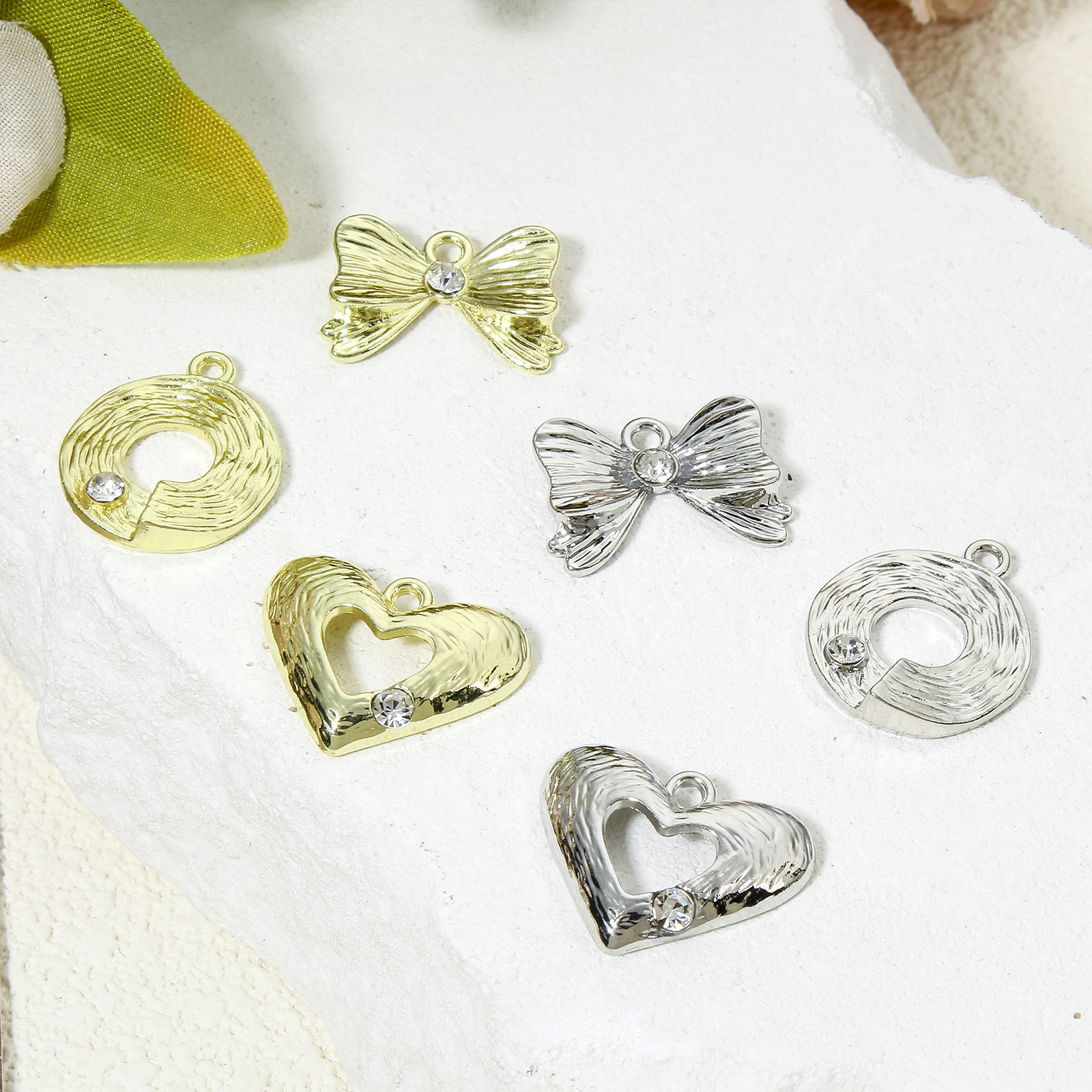 Picture of Zinc Based Alloy Charms Multicolor Texture