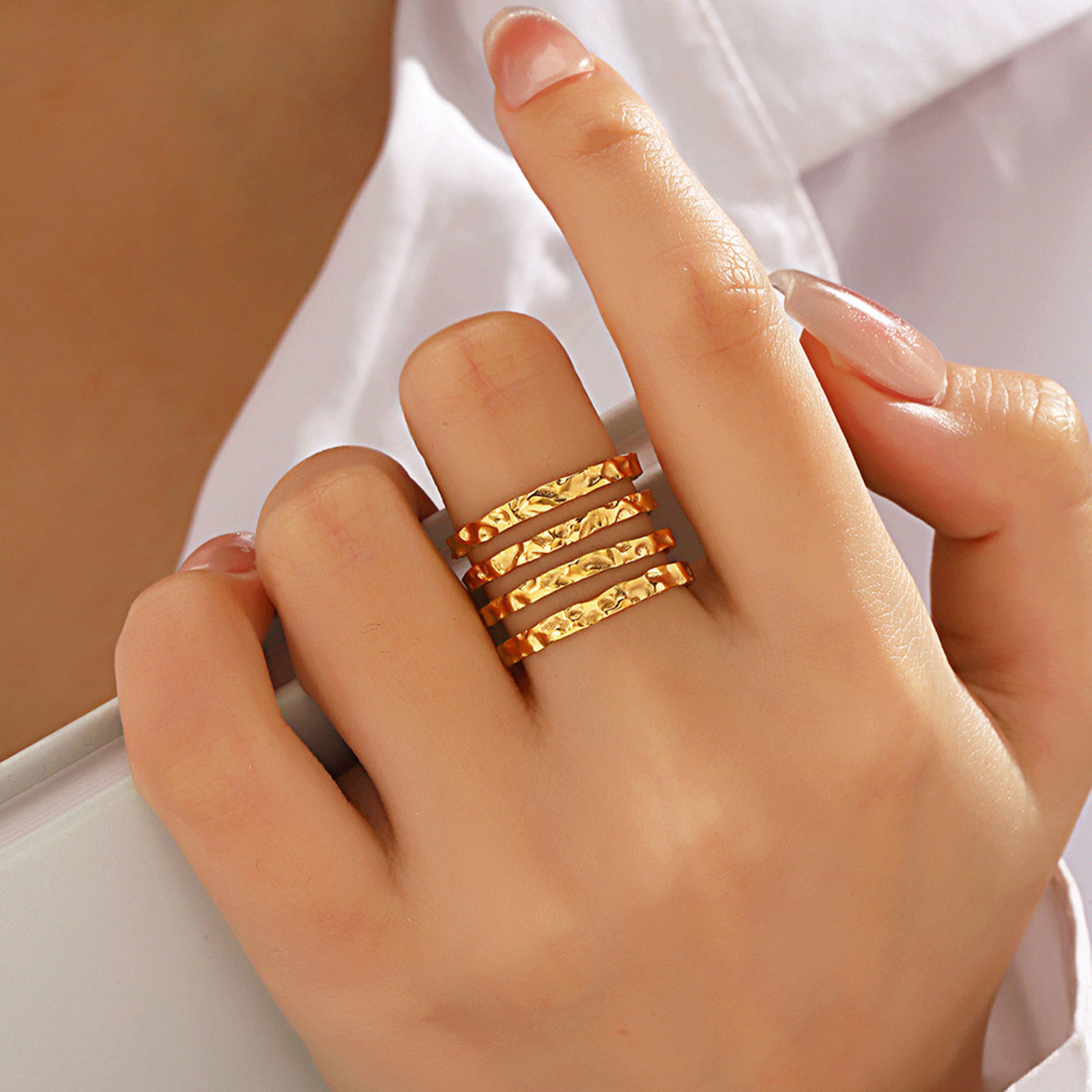 Изображение 1 ШТ вакуумное покрытие 304 Нержавеющая Сталь Серия Молотока Открытый Кольца Разноцветный геометрический Штрих