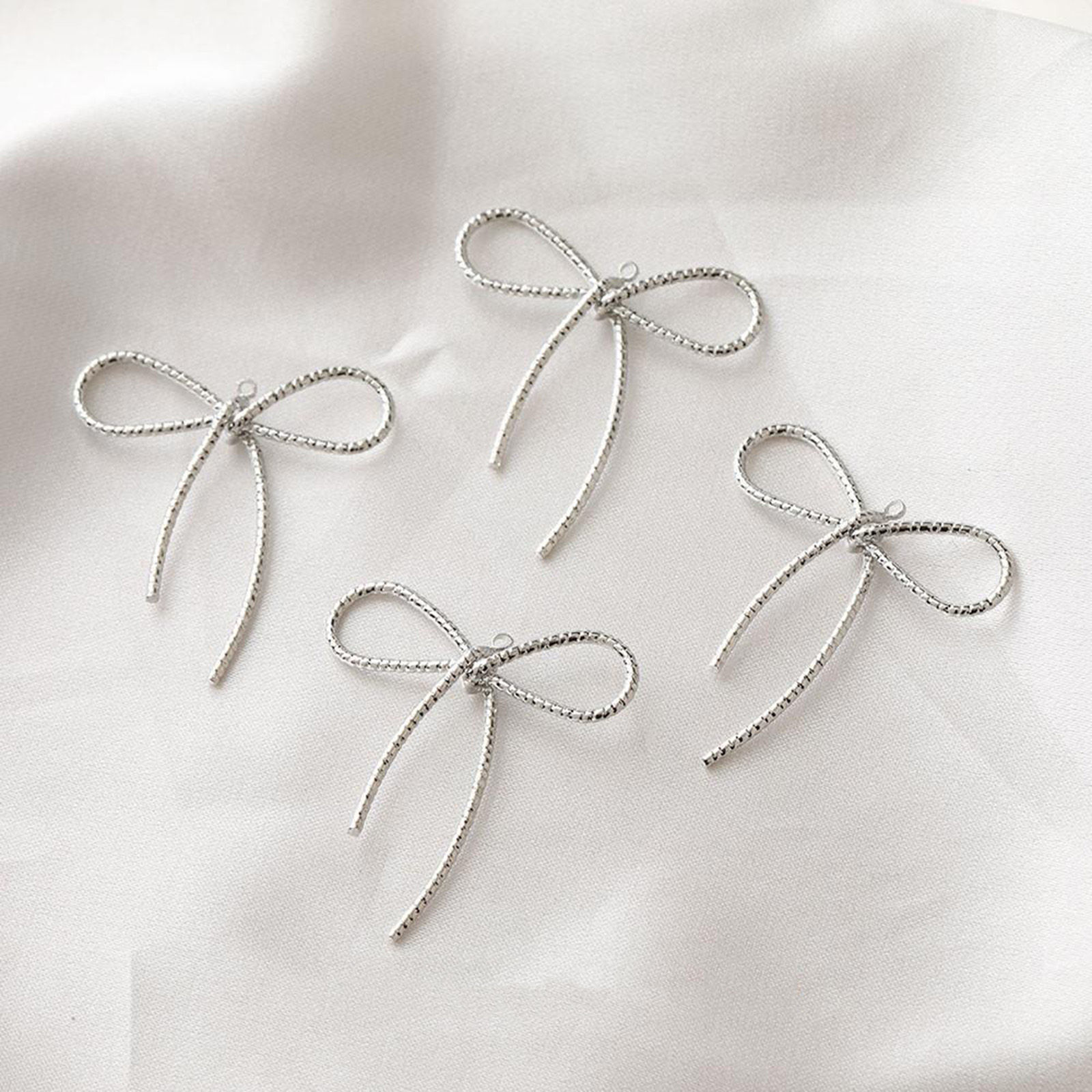 Immagine di 2 Pz Ottone Abiti Ciondoli Pendenti Cravatta a Farfalla Multicolore Filigrana 3.3cm x 3cm