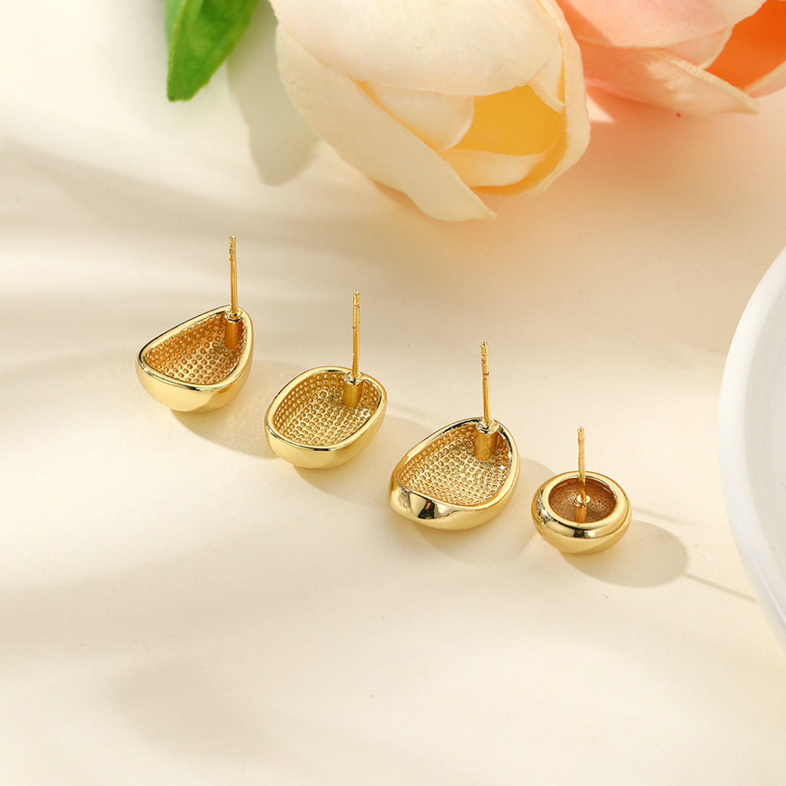 Bild von 1 Paar Umweltfreundlich Exquisit Geometrisch Bunt Messing Rund Tropfen Glänzend Ohrring Ohrstecker Für Frauen Party